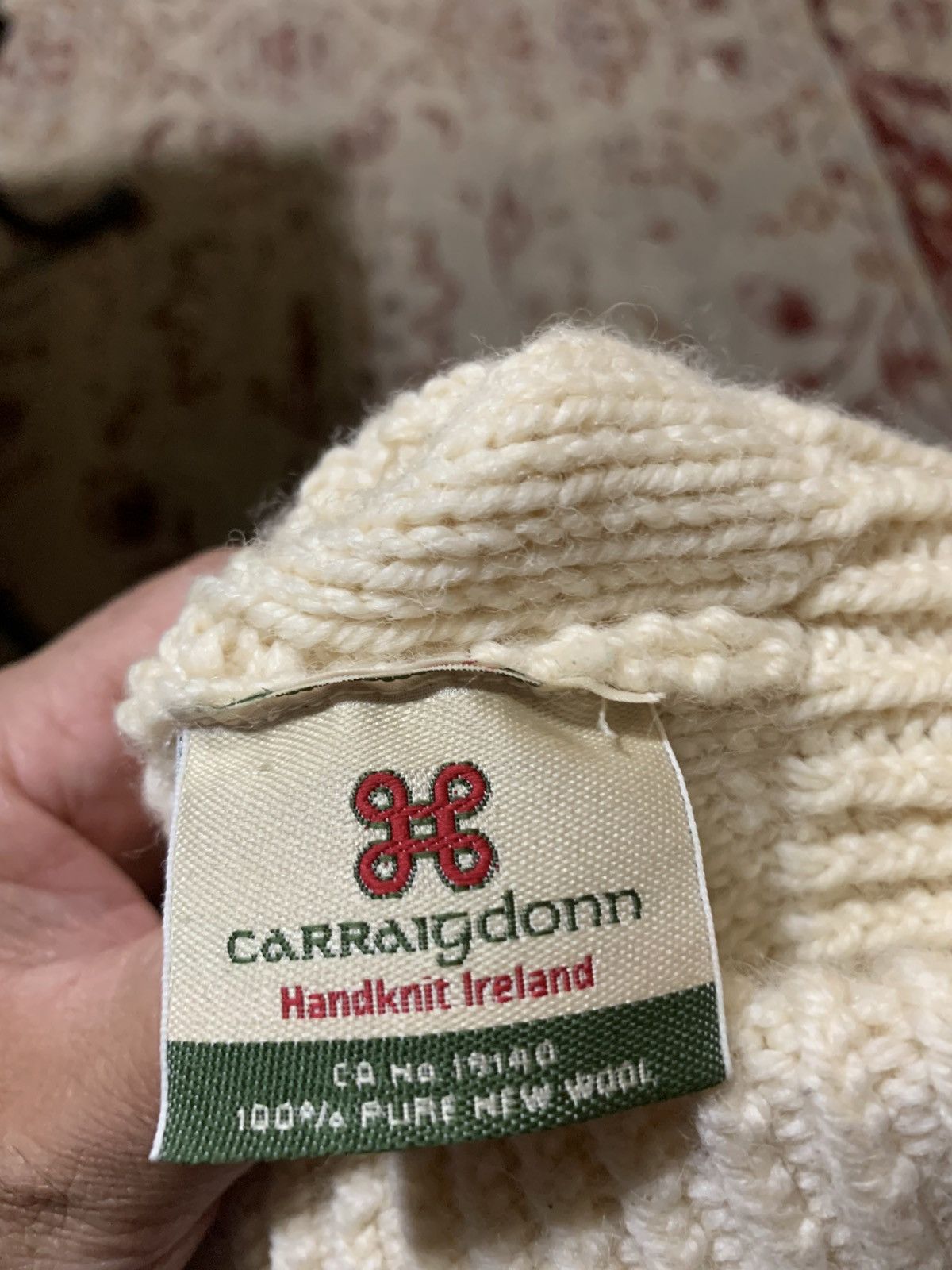 Aran Isles Knitwear × Carraig Donn × Vintage Wool Handknit in Ireland Beanie w/ Pom Pom Size ONE SIZE - 6 Thumbnail
