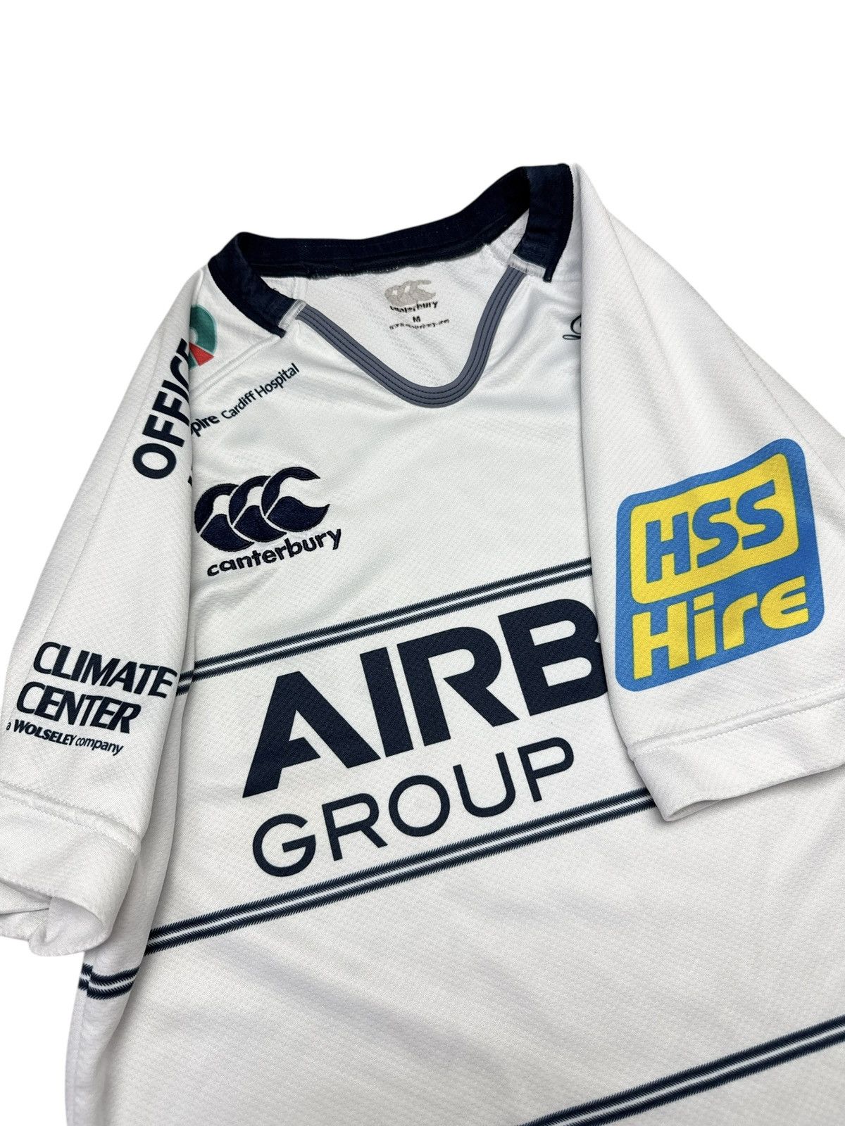 Canterbury of New Zealand Canterbury Cardiff Blues Rugby Jersey M Size US M / EU 48-50 / 2 - 4 Thumbnail