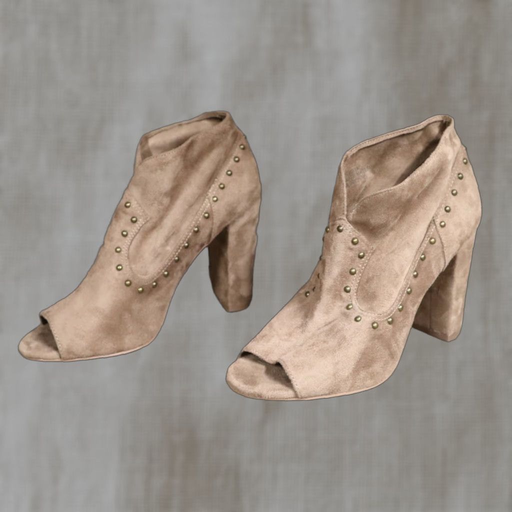 Vintage Cato Heels | Heel | Women | US 9 | Brown Tan | Slip-on | Wedge | High | Casual | 4.5" | Size 9 | Brittany? Size US 9 / IT 39 - 1 Thumbnail