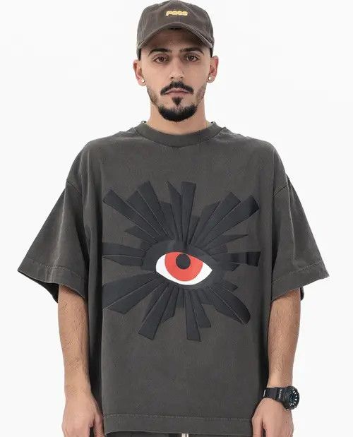 VIBE Washed trendy high street eye pattern short sleeves Size US M / EU 48-50 / 2 - 7 Thumbnail