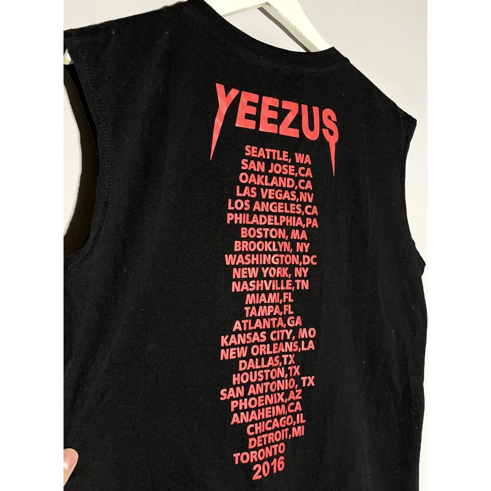 Vintage Yeezus Tour T-Shirt Shirt Mens M Black Nike? Size US M / EU 48-50 / 2 - 7 Thumbnail