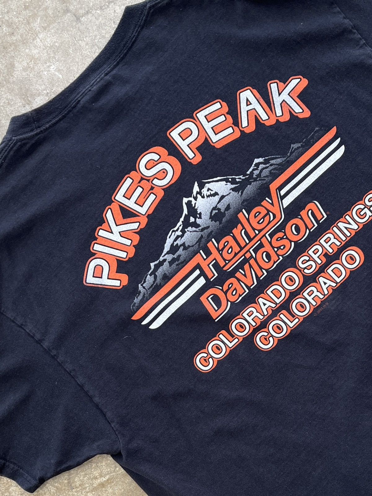 Harley Davidson Vintage Harley Davidson Pikes Peak Skull Motorcycle Tee XL Size US XL / EU 56 / 4 - 4 Thumbnail