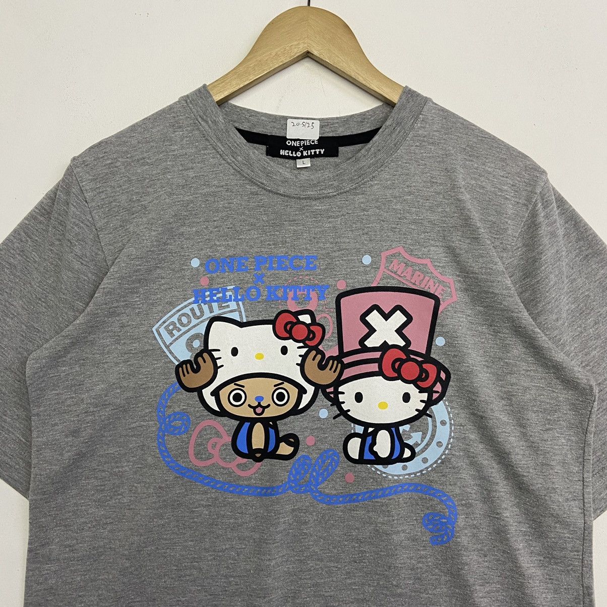 Anime × Cartoon Network × One Piece ‘One Piece x Hello Kitty Anime T-shirt Size US L / EU 52-54 / 3 - 3 Thumbnail