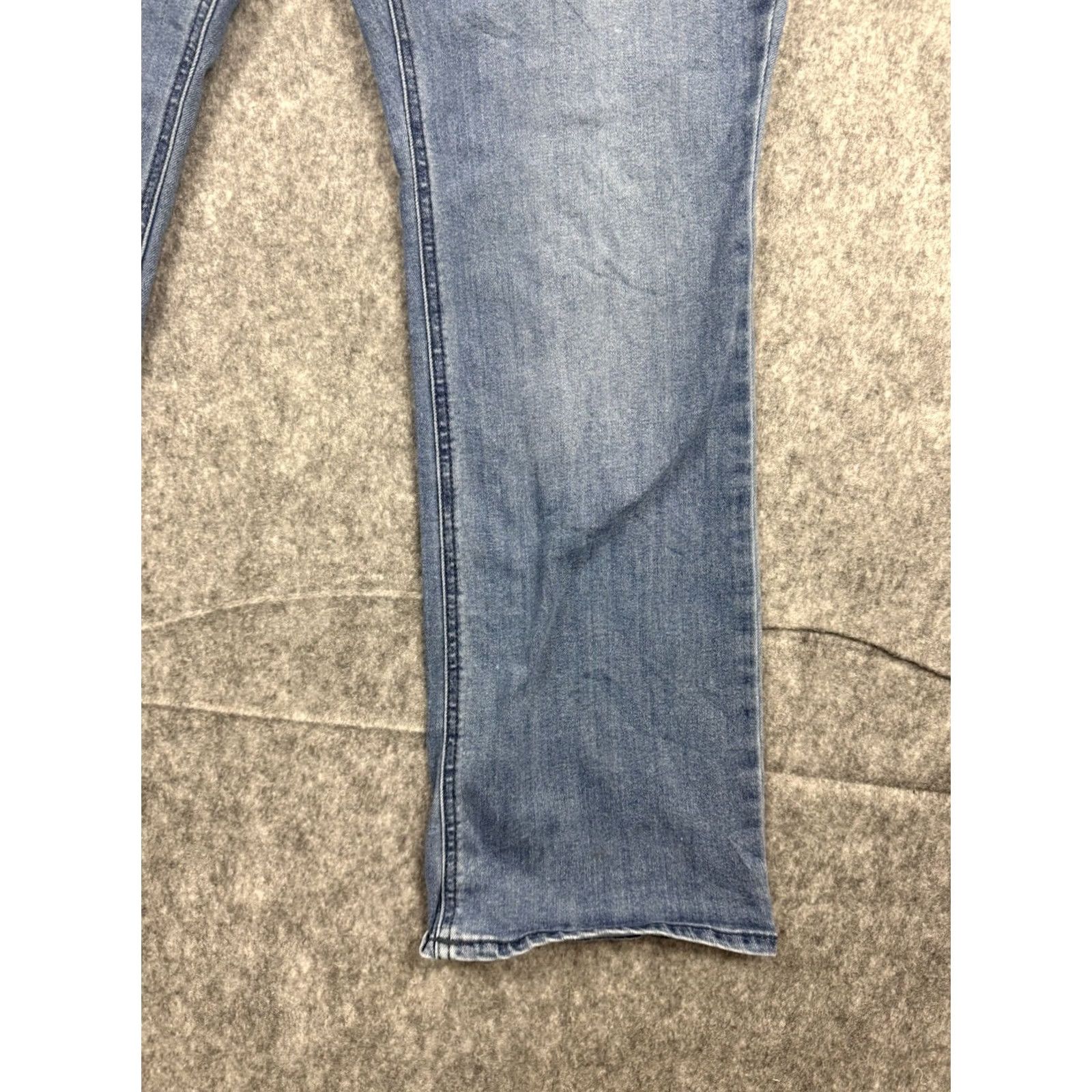 Old Navy VINTAGE? No — Old Navy Jeans Womens 18 Blue Mid Rise Bootcut Light Wash Denim Stretch Size 40" / US 18 - 5 Thumbnail