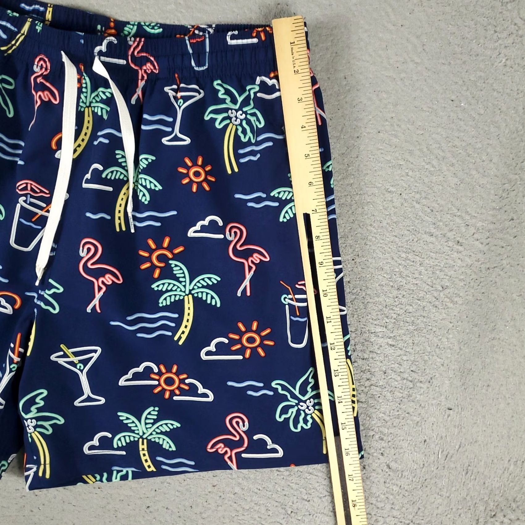 Chubbies Chubbies Shorts Mens XL Navy Blue Beach Board Shorts Swim Trunks Nylon Polyester Mesh Lining Pockets Above-the-Knee 90s Hawaiian Aloha Beach Mens Size US 36 / EU 52 - 5 Thumbnail