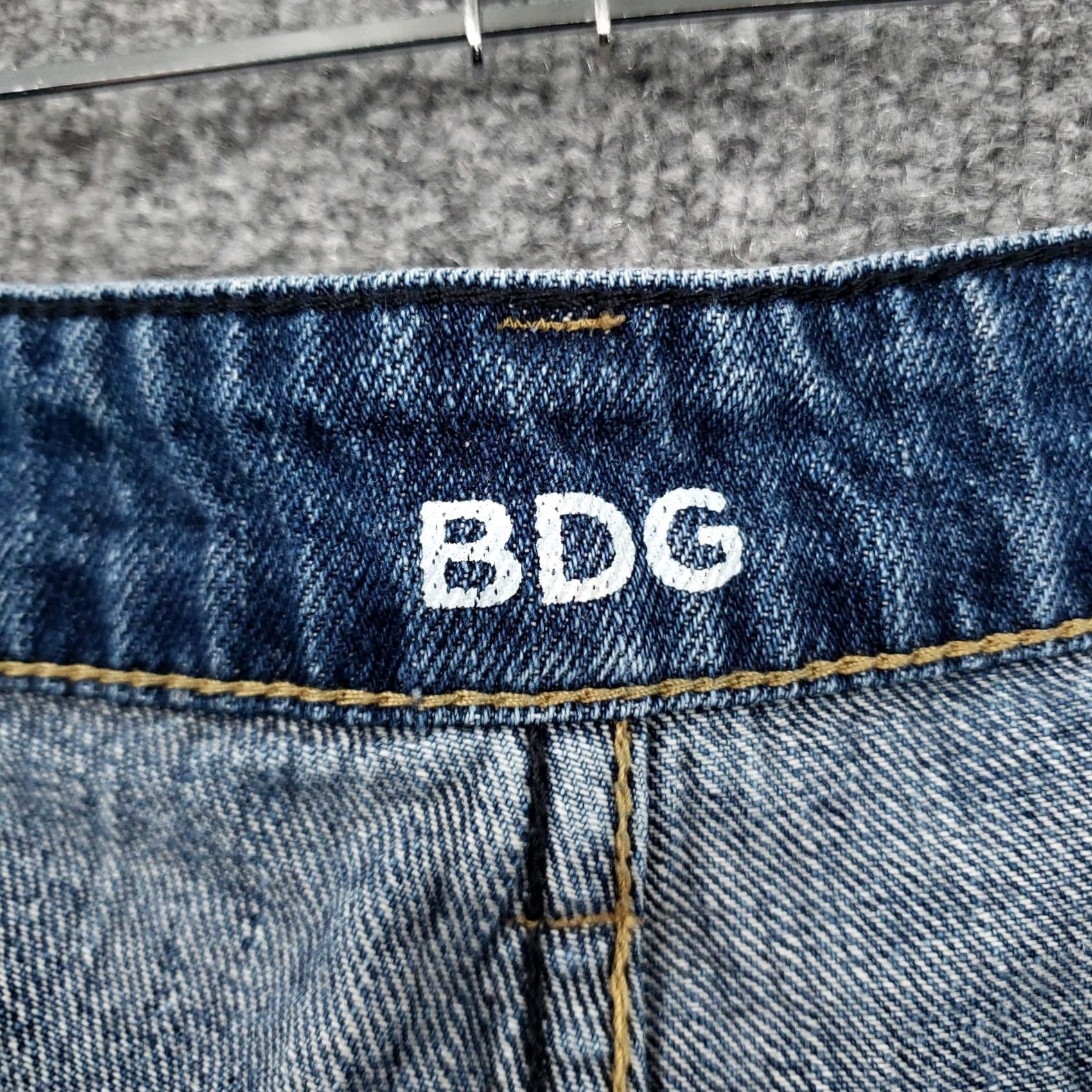 Bdg BDG Shorts Womens 27 Blue High Rise Denim Hot Pants Casual Regular Slim Fit Pockets Stone Wash Logo Button Zipper 90s? Size 27" / US 4 / IT 40 - 3 Thumbnail