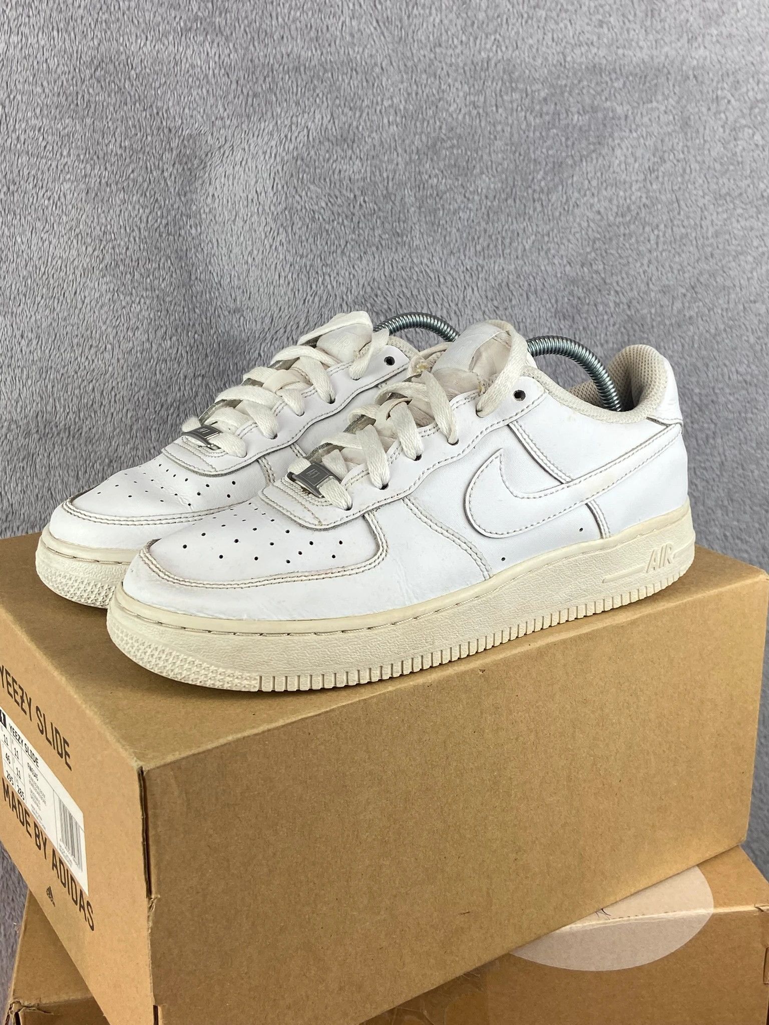 Nike Nike Air Force 1 sneakers white retro classic Size US 5.5 / EU 38 - 1 Thumbnail