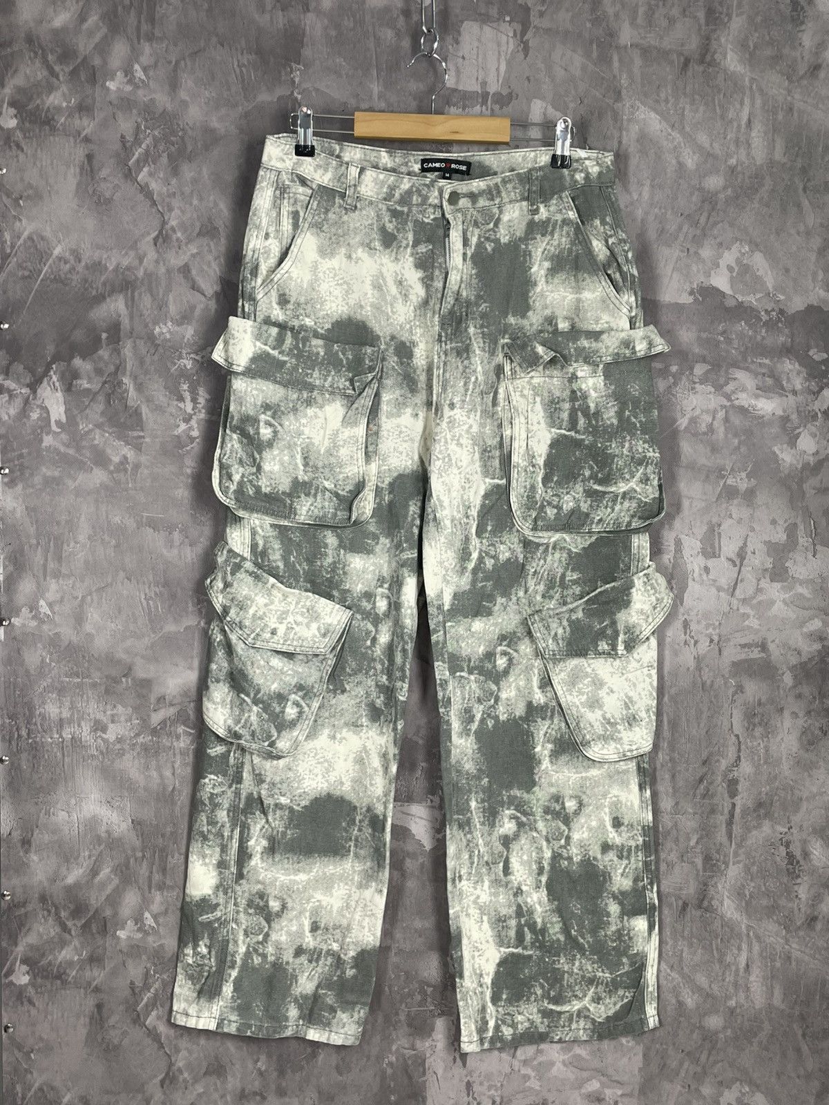 Vintage Vintage Camo Military Cameo Rose Cargo Pants Size US 32 / EU 48 - 1 Thumbnail