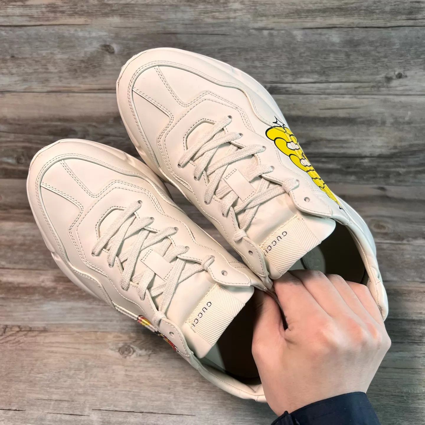 Gucci Gucci Rhyton Cartoon Flame Graphic Sneaker Off-White Size US 7.5 / EU 40-41 - 5 Thumbnail