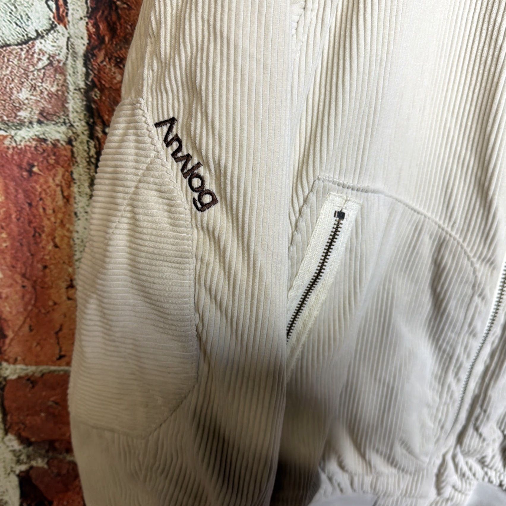 Burton VINTAGE Burton Men’s Large Beige Corduroy Bomber Jacket Ski Snowboard Jacket Size US L / EU 52-54 / 3 - 3 Thumbnail