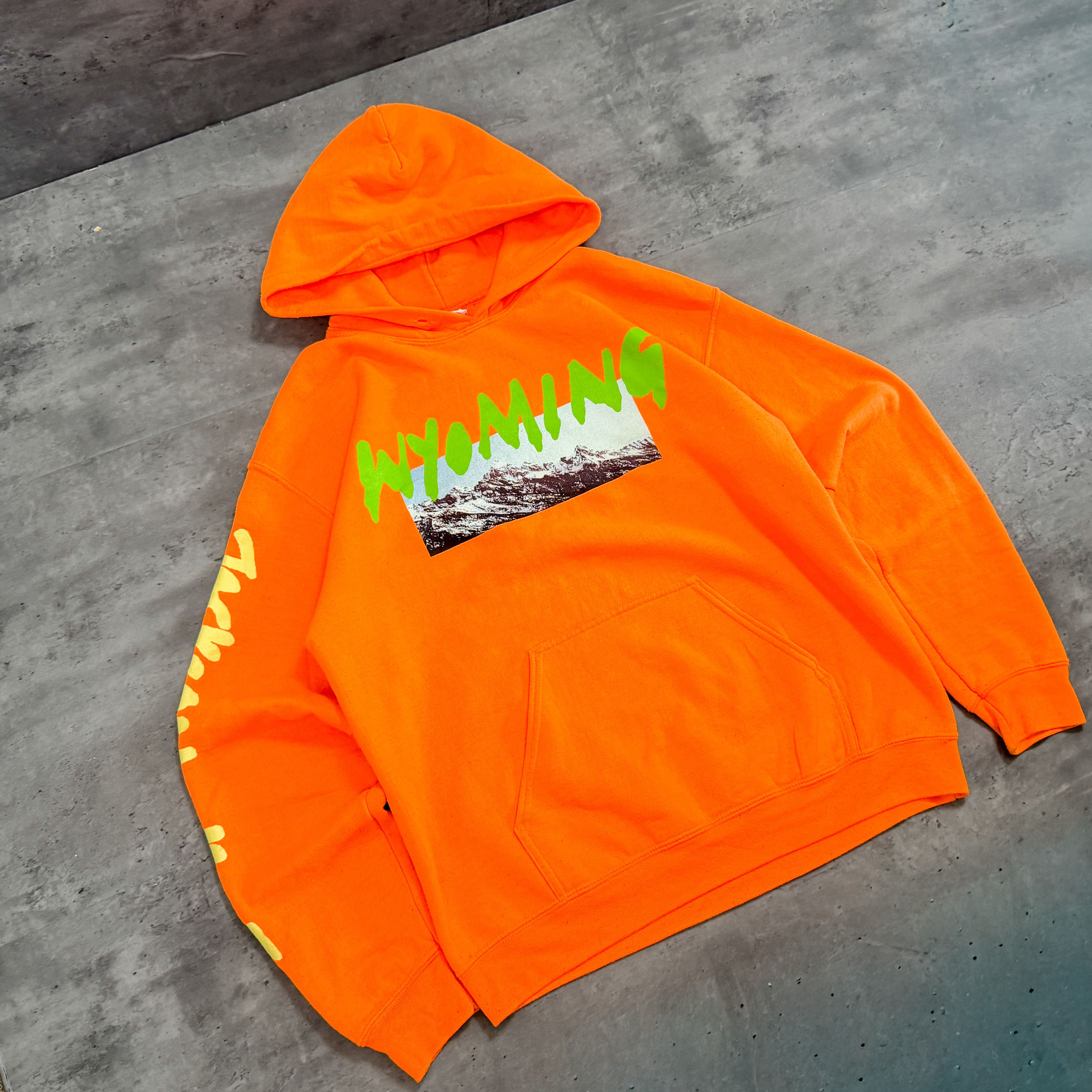 Kanye West × Streetwear × Yeezy VULTURES Listening Experience