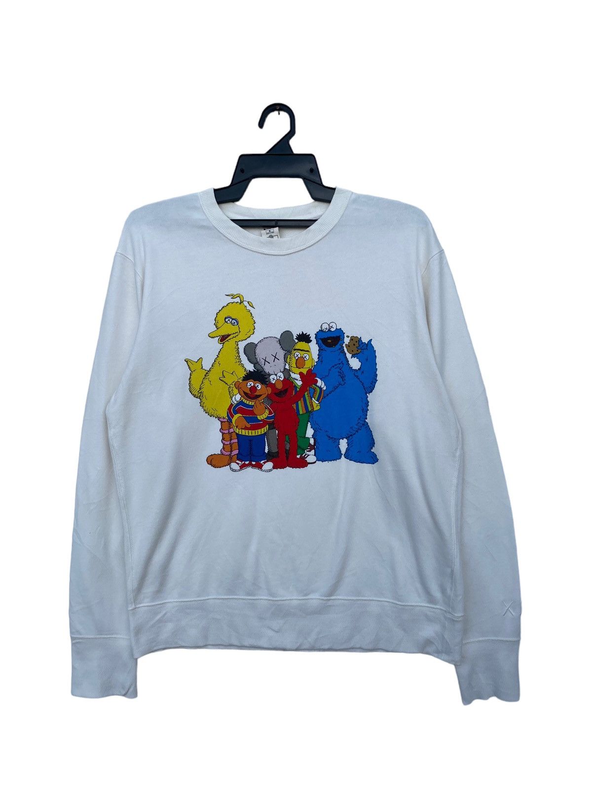 Kaws × Uniqlo Kaws X Sesame Street By Uniqlo Sweatshirt Size US M / EU 48-50 / 2 - 3 Thumbnail