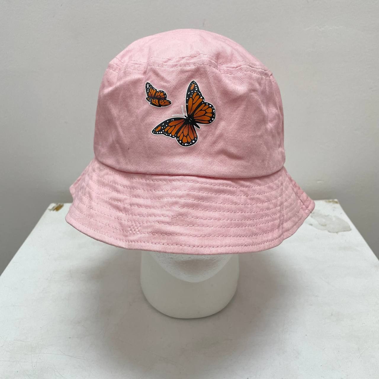 Basic Editions ⭐️SALE⭐️ BUTTERFLY JAPAN BUCKET HAT Size ONE SIZE - 1 Thumbnail
