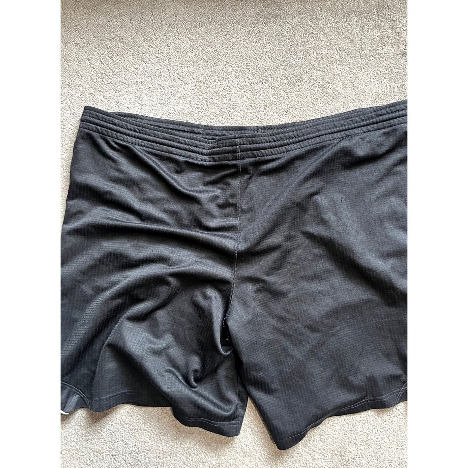 Nike VINTAGE Nike Dri Fit Mens Black Basketball Athletics Shorts XL Cotton Size US 36 / EU 52 - 2 Thumbnail