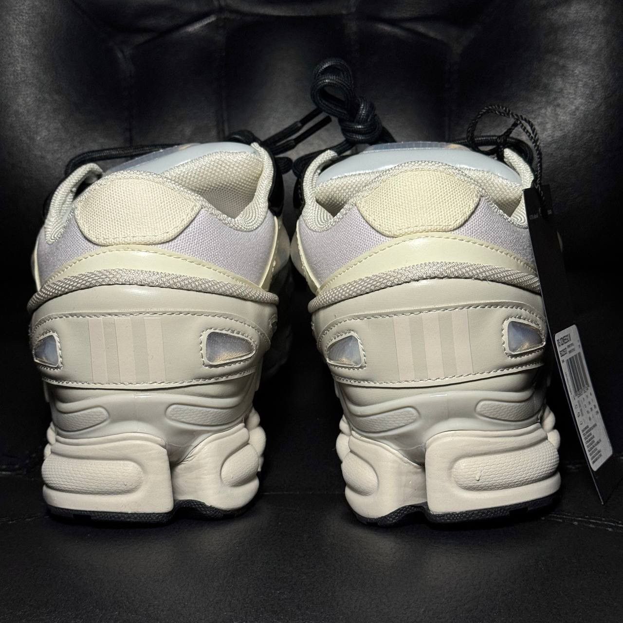 Adidas × Raf Simons Adidas Raf Simons Ozweego Cream Size US 11.5 / EU 44-45 - 2 Thumbnail