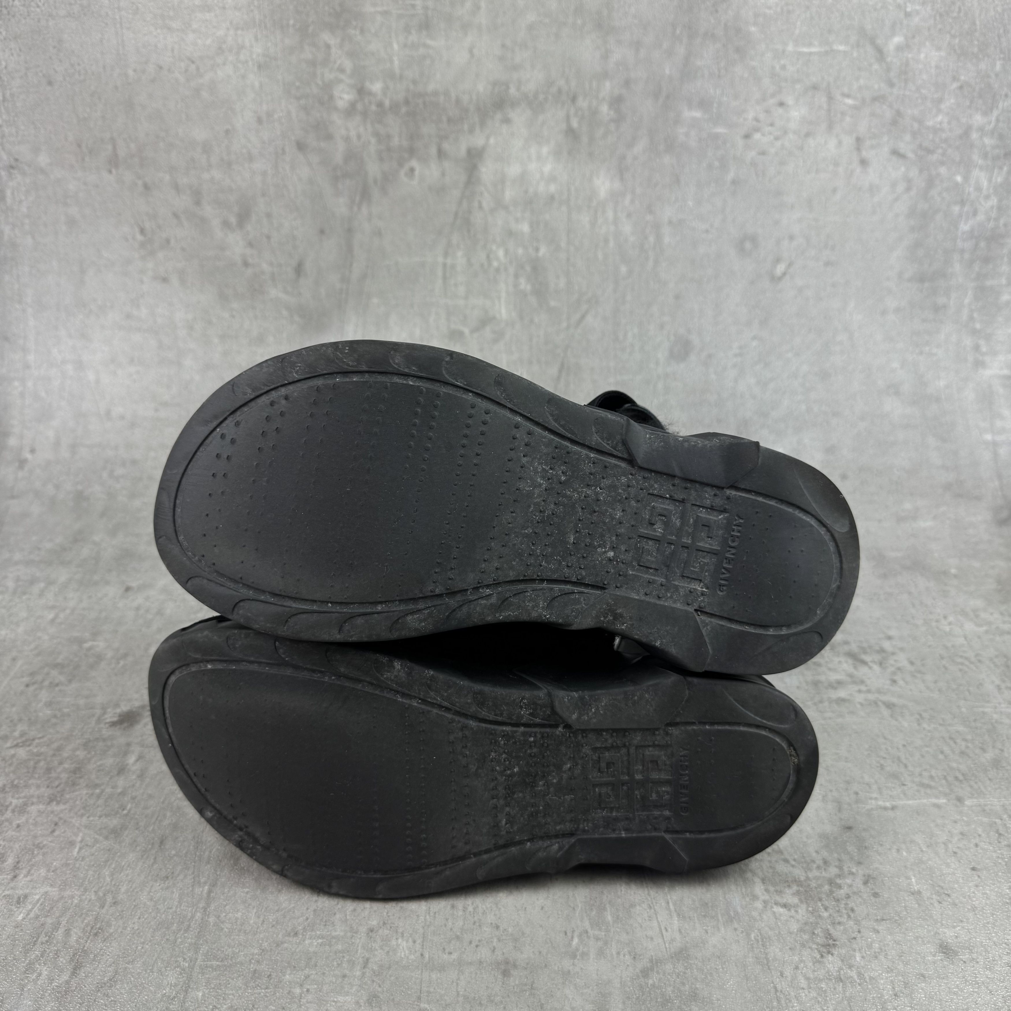 Givenchy GIVENCHY Marshmallow Spiked Shearling Slingback Clogs Mules Size US 7 / EU 40 - 8 Thumbnail