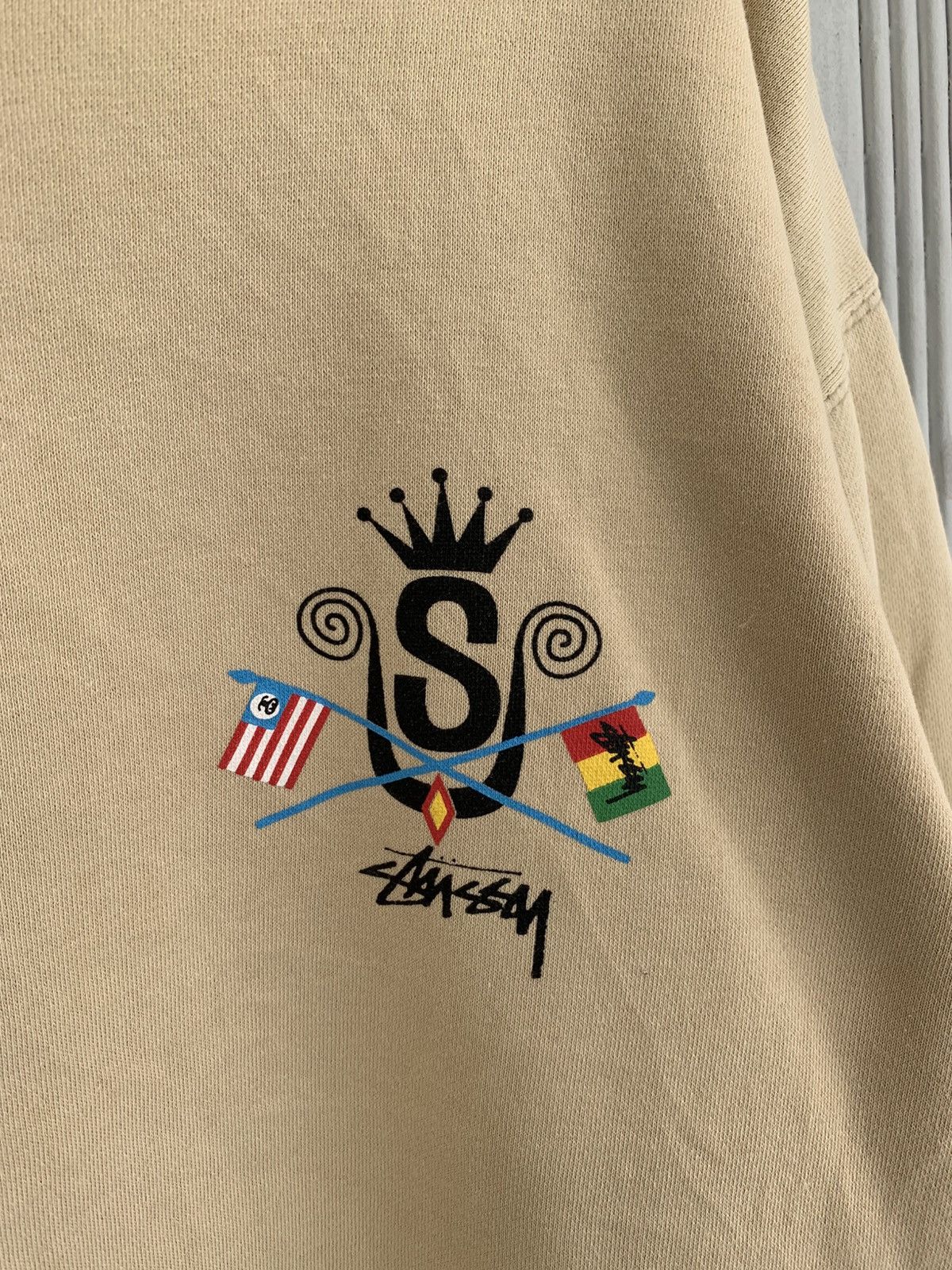 Stussy RARE Vintage Stussy Rasta Distressed Sweatshirt Size US M / EU 48-50 / 2 - 10 Thumbnail