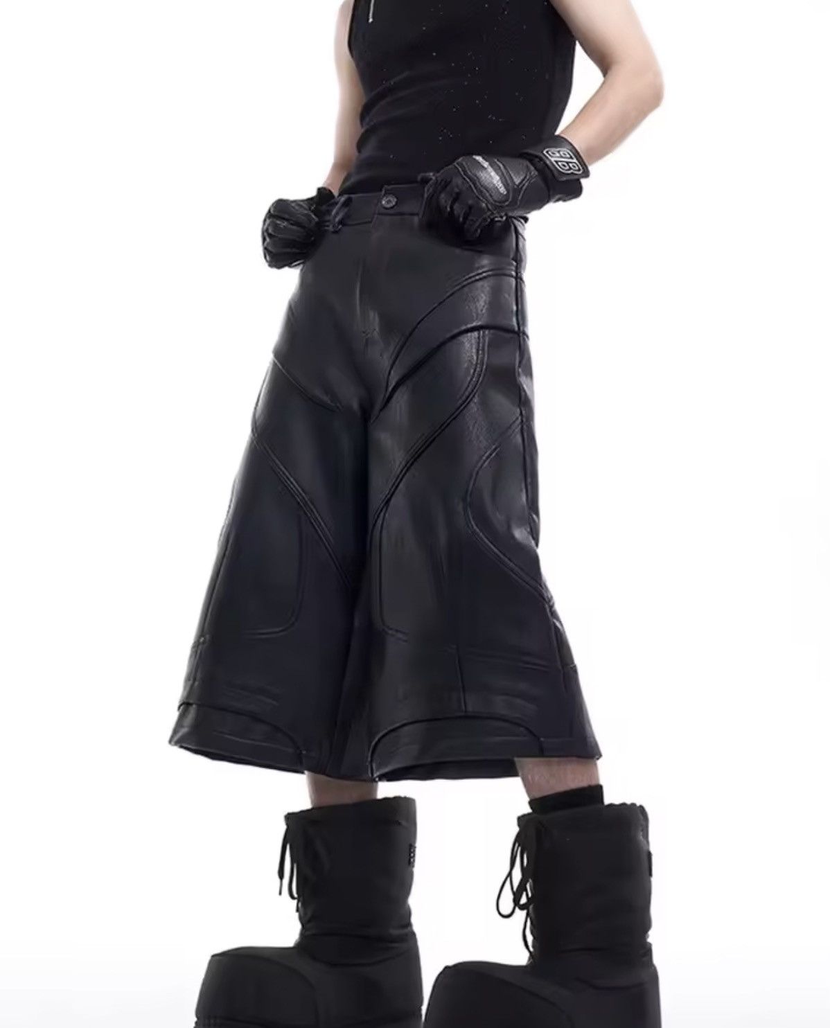 Japanese Brand ⚔️ Avant-Garde Style PU Leather Padded Moto Shorts Size US 31 - 7 Thumbnail