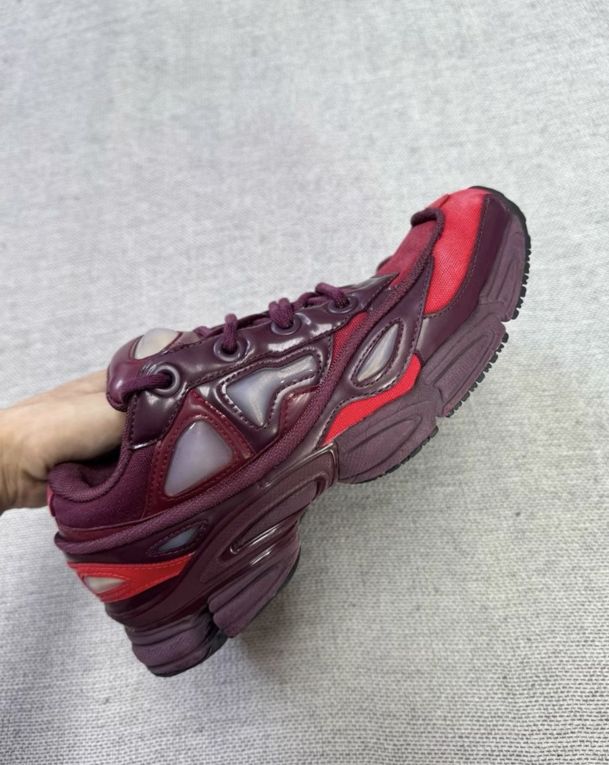 Adidas Adidas Raf Simons Ozweego Burgundy colorway K37 Size US 8 / EU 41 - 5 Thumbnail