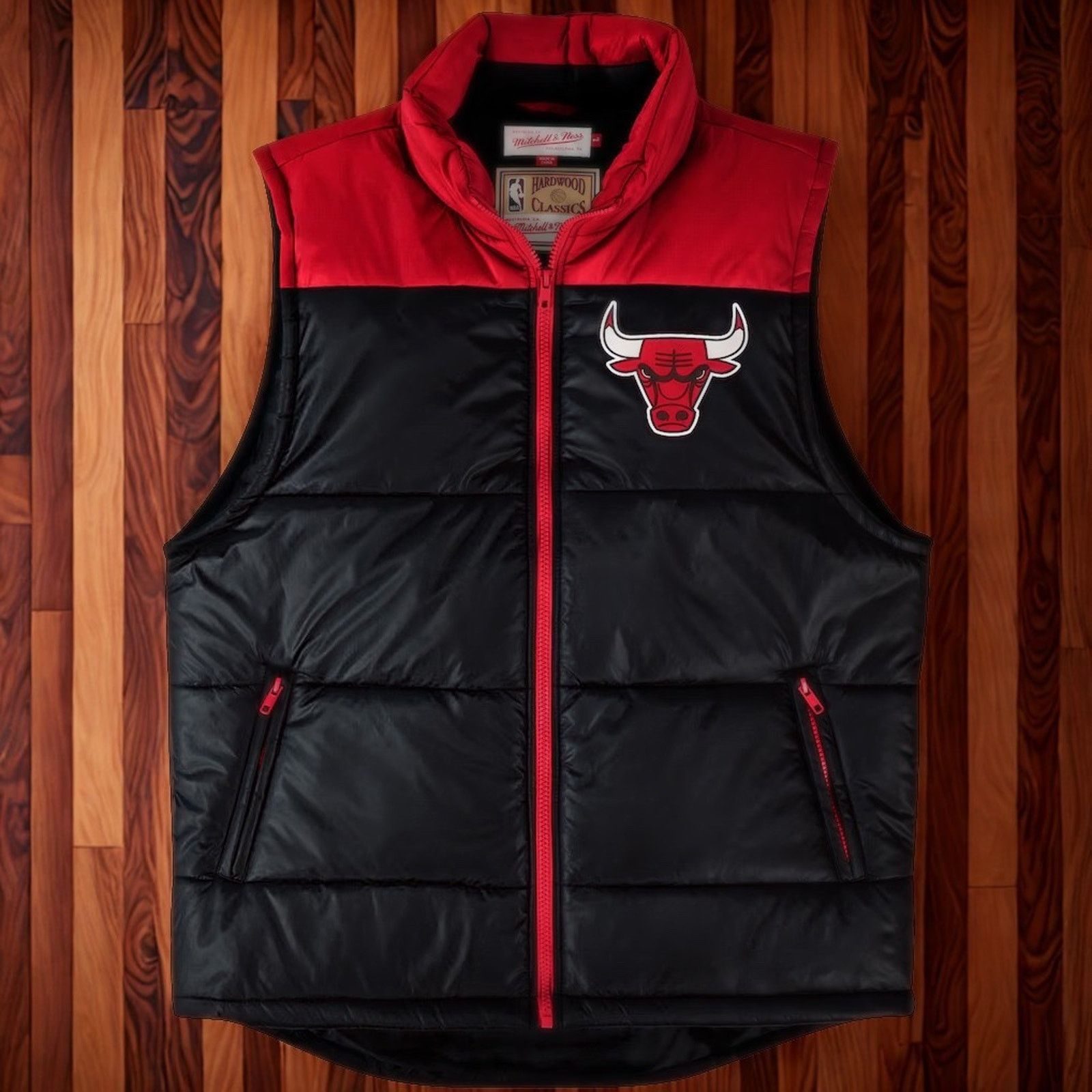 Mitchell & Ness Chicago Bulls Mitchell & Ness Hardwood Classics Vest Sz L Size US L / EU 52-54 / 3 - 1 Thumbnail