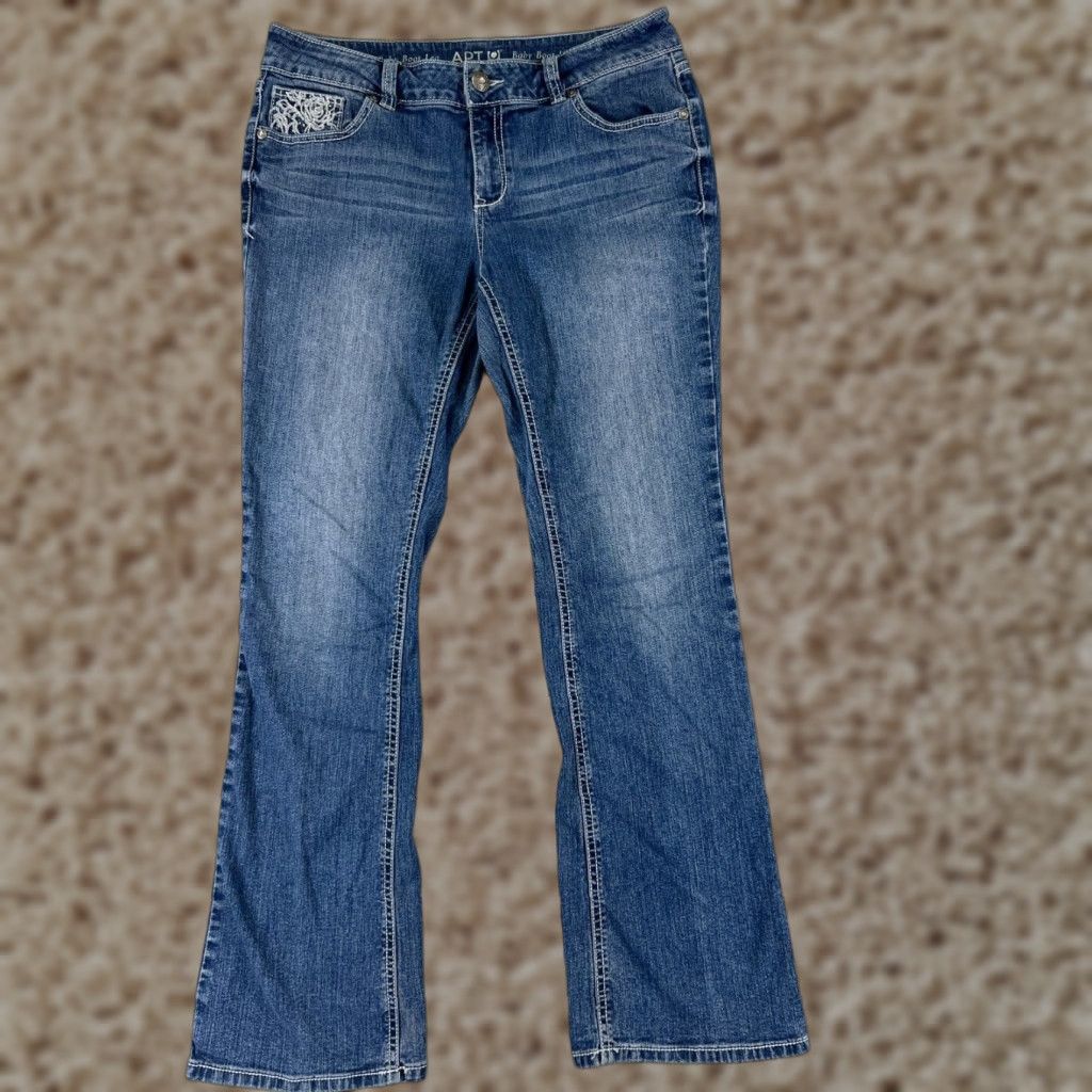 Apt. 9 Apt.9 Women's Denim Jeans Bootcut 10 Blue Embroidered Rose Stretch Mid Rise 31x29 Size 32" / US 10 / IT 46 - 1 Thumbnail