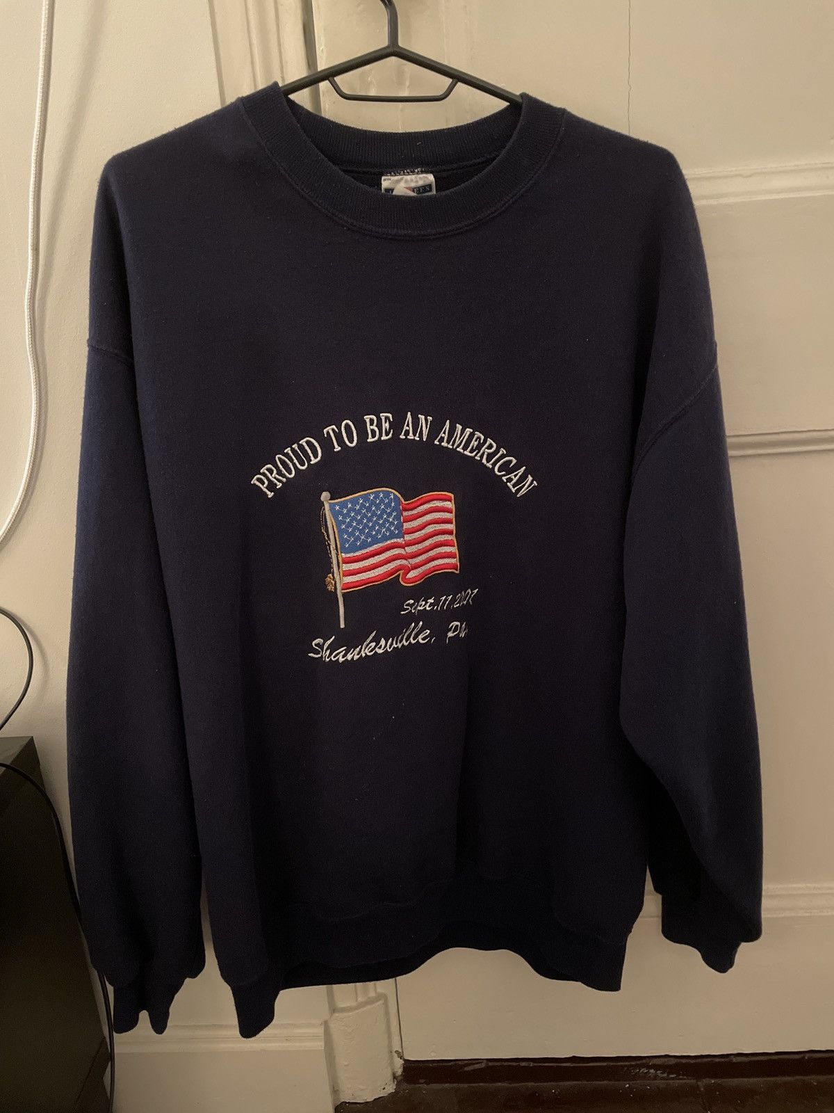 Vintage Proud To Be An American Sweatshirt Size US L / EU 52-54 / 3 - 1 Thumbnail
