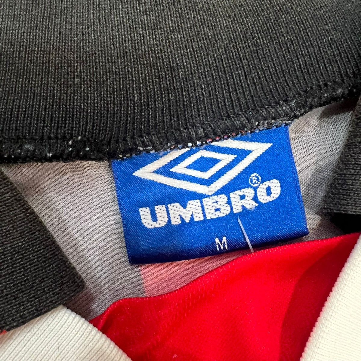 Umbro Vintage Manchester City 1994-96 Away Umbro Football Jersey Size US M / EU 48-50 / 2 - 6 Thumbnail