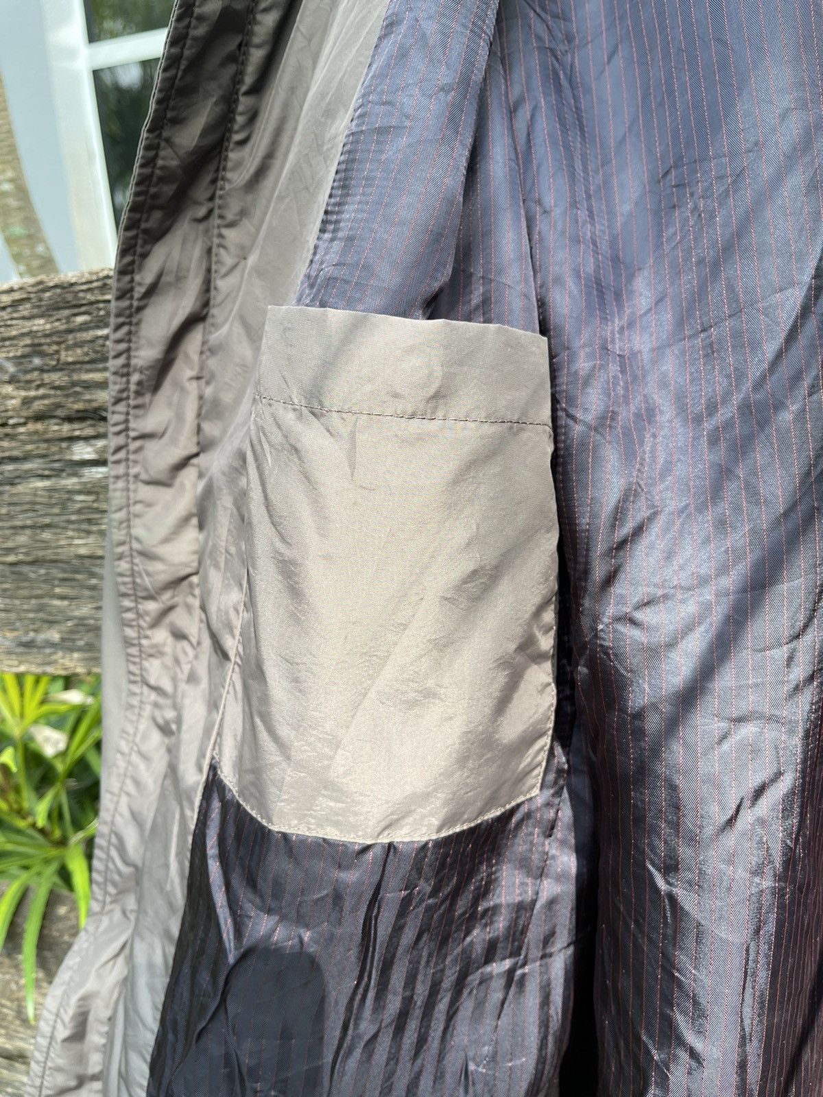 Armani Collezioni Armani Collezioni Lightweight Nylon Jacket - Size 52 Size US L / EU 52-54 / 3 - 20 Thumbnail
