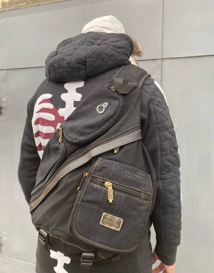 Diesel Style Faded Vintage Distressed Sling Bag in Black, Men's