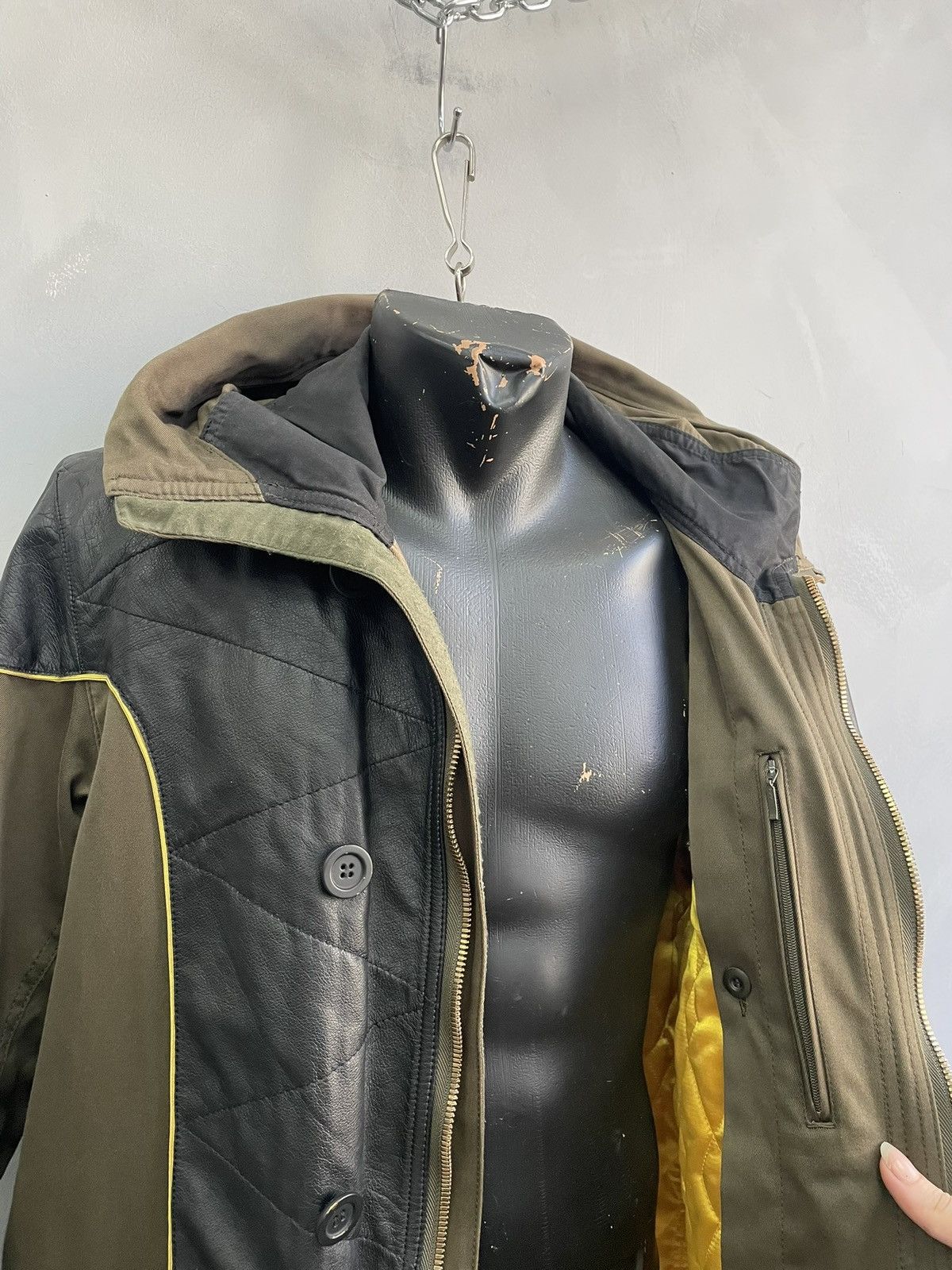 Issey Miyake Issey Miyake Green Multi-Pocket Long Coat Size M Size US M / EU 48-50 / 2 - 6 Thumbnail