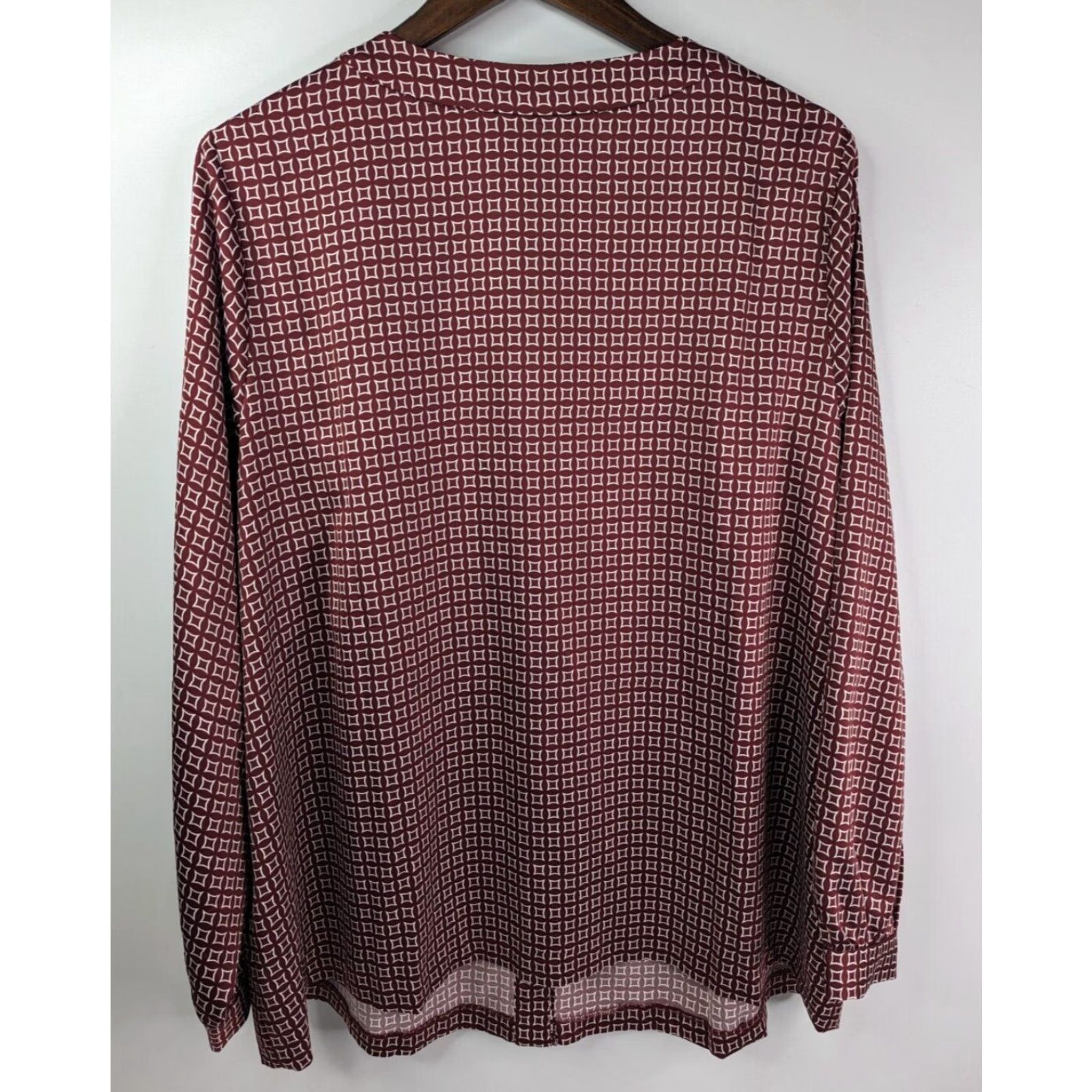 Alfani Alfani Blouse Geometric V-Neck Red 2X Womens Plus Size Size XXL / US 16-18 / IT 52-54 - 3 Thumbnail