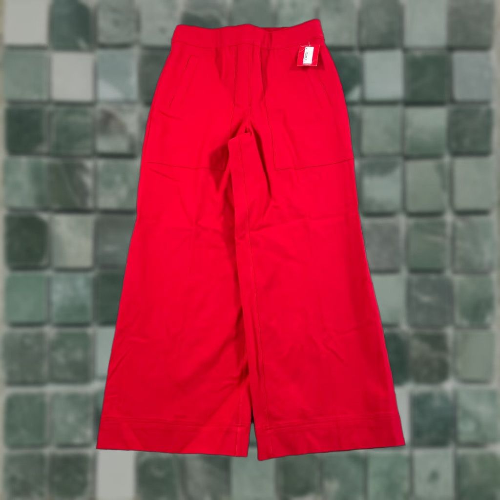 Spanx SPANX On-the-Go Cropped Wide-Leg Pants True Red NWT Small Shaping Pull-On Size 28" / US 6 / IT 42 - 1 Thumbnail