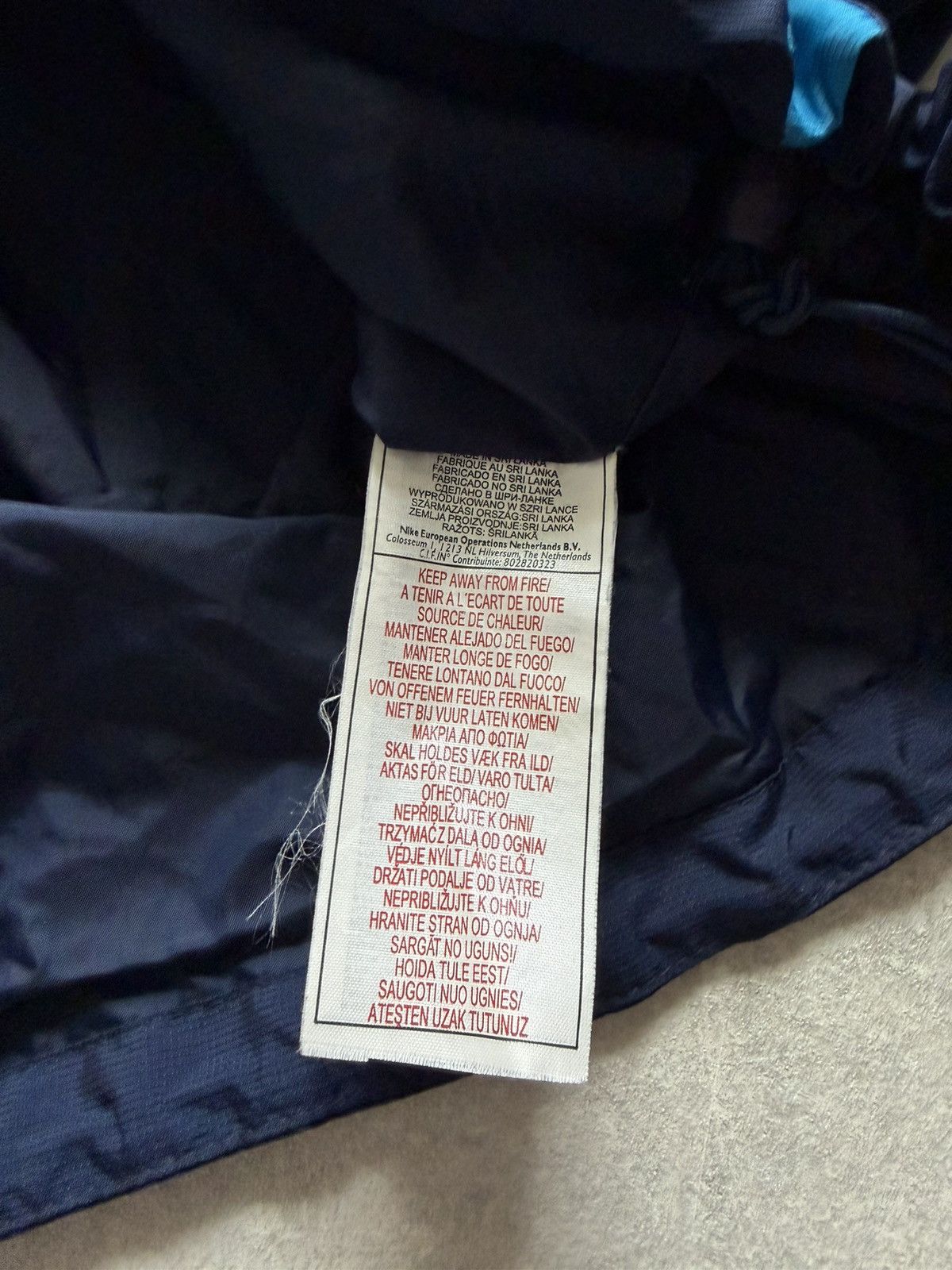 Nike Vintage Nike Tn Jacket streetwear sport Size US XL / EU 56 / 4 - 7 Thumbnail