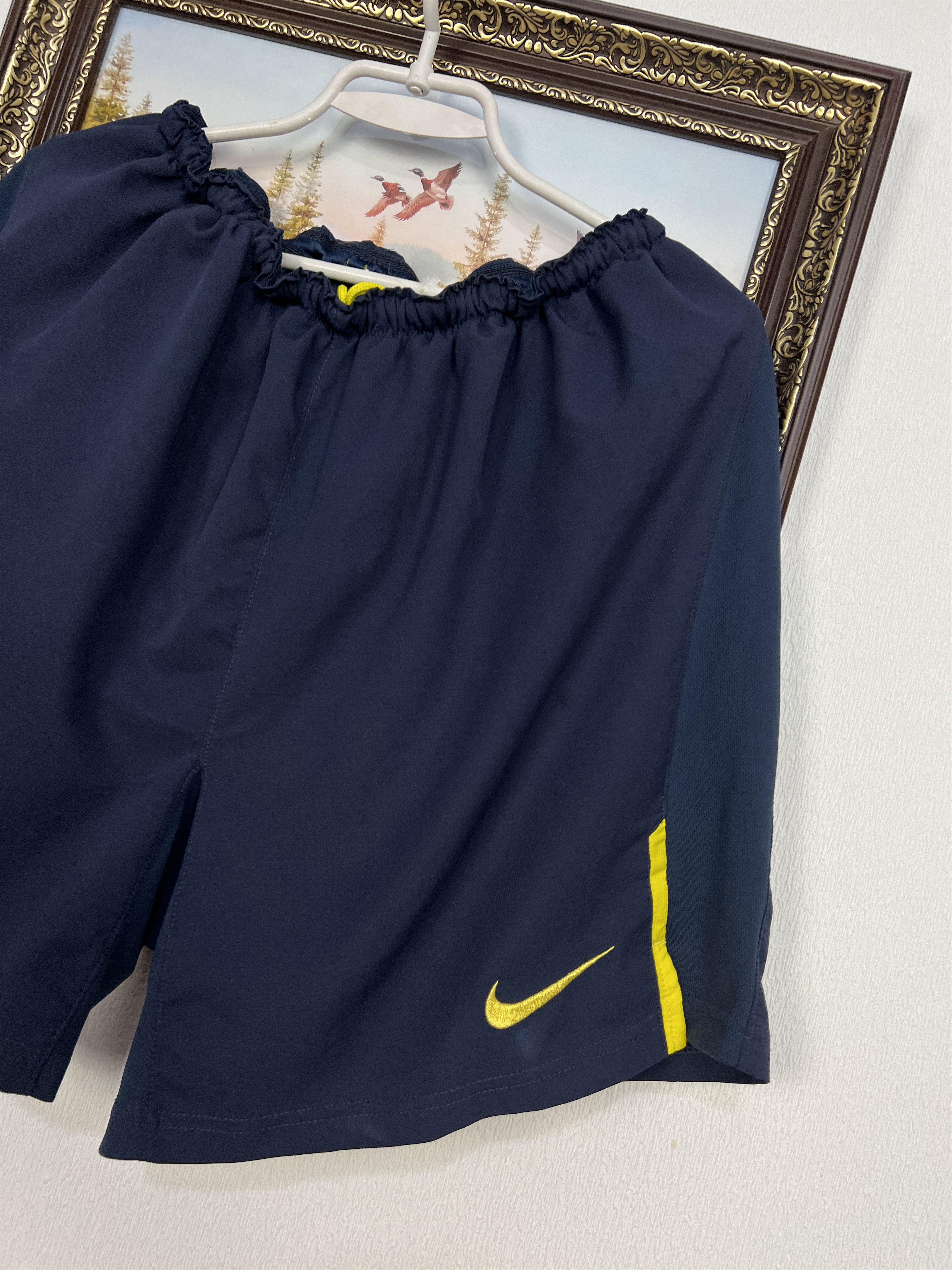 Nike Vintage Nike Fc Barcelona Football Blue Shorts XL Size US 36 / EU 52 - 2 Thumbnail