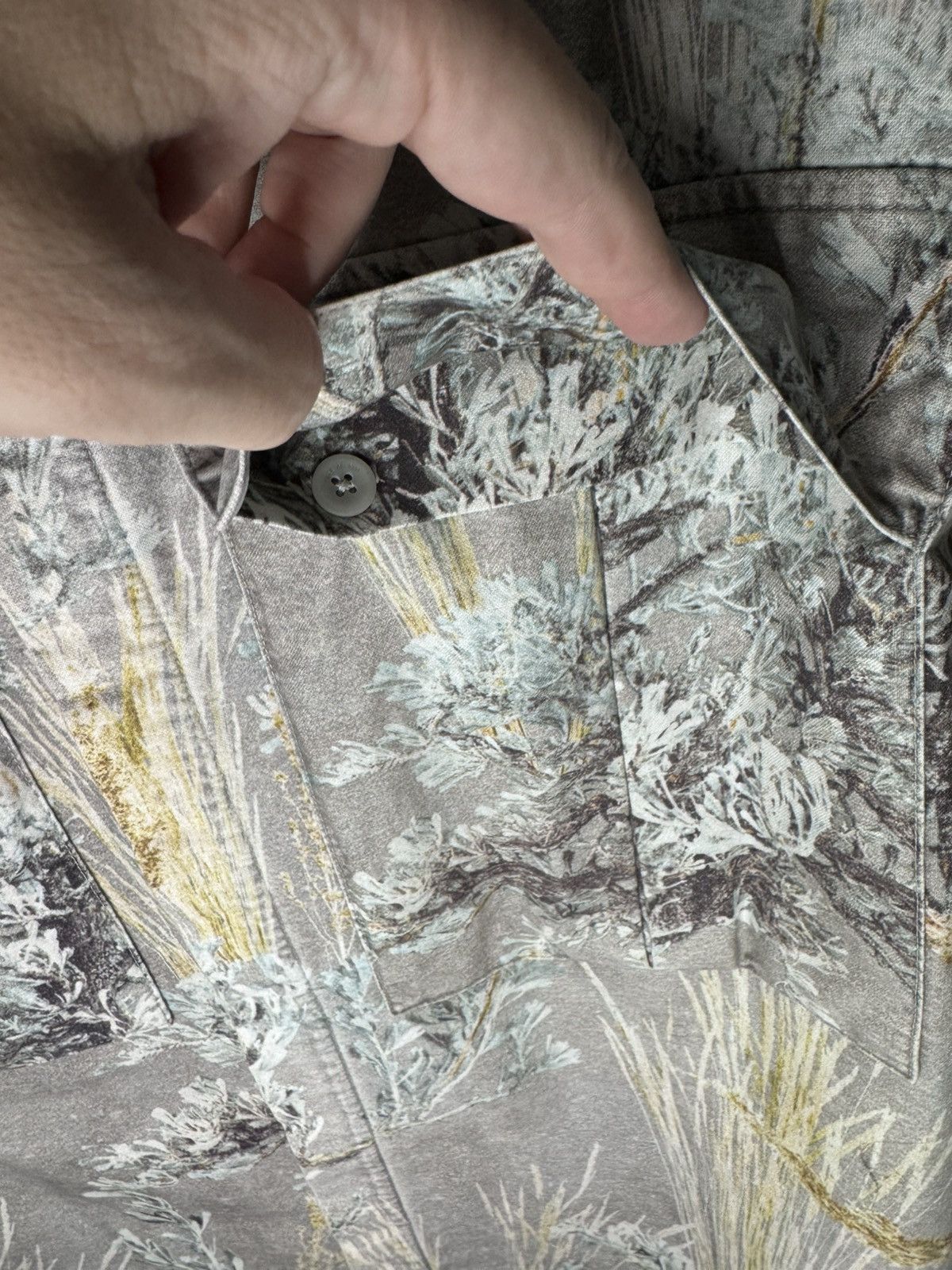 Fear of God Fear of God Sixth Collection Camo Button Down Size L Size US L / EU 52-54 / 3 - 5 Thumbnail