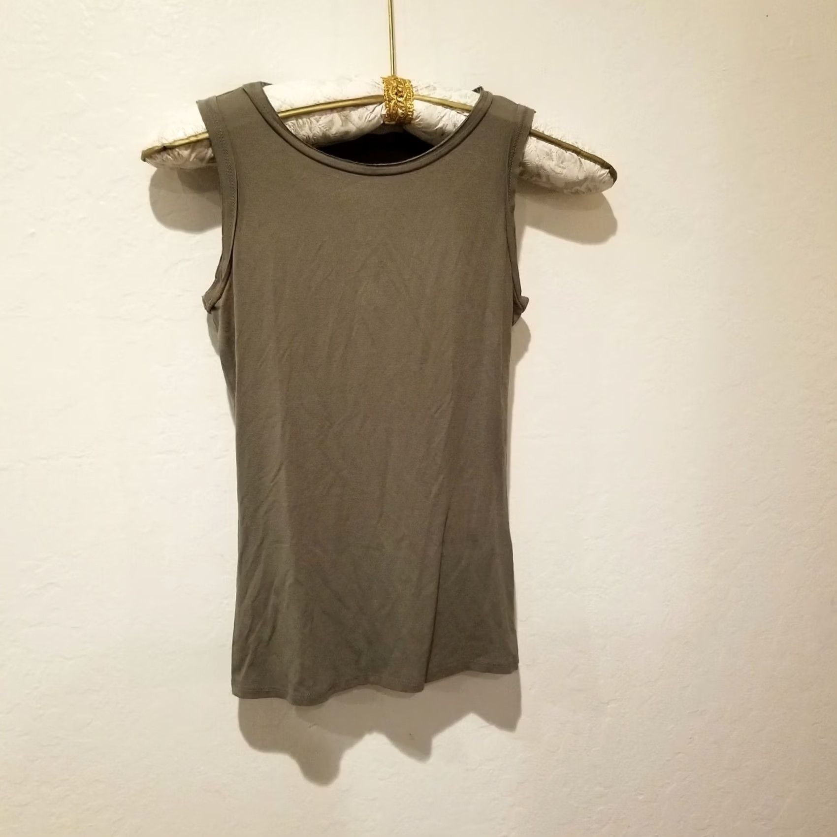 Vintage Siste's Womens Taupe Round Neck Sleeveless Tank Top S/M Solid Italy Made Size S / US 4 / IT 40 - 2 Thumbnail