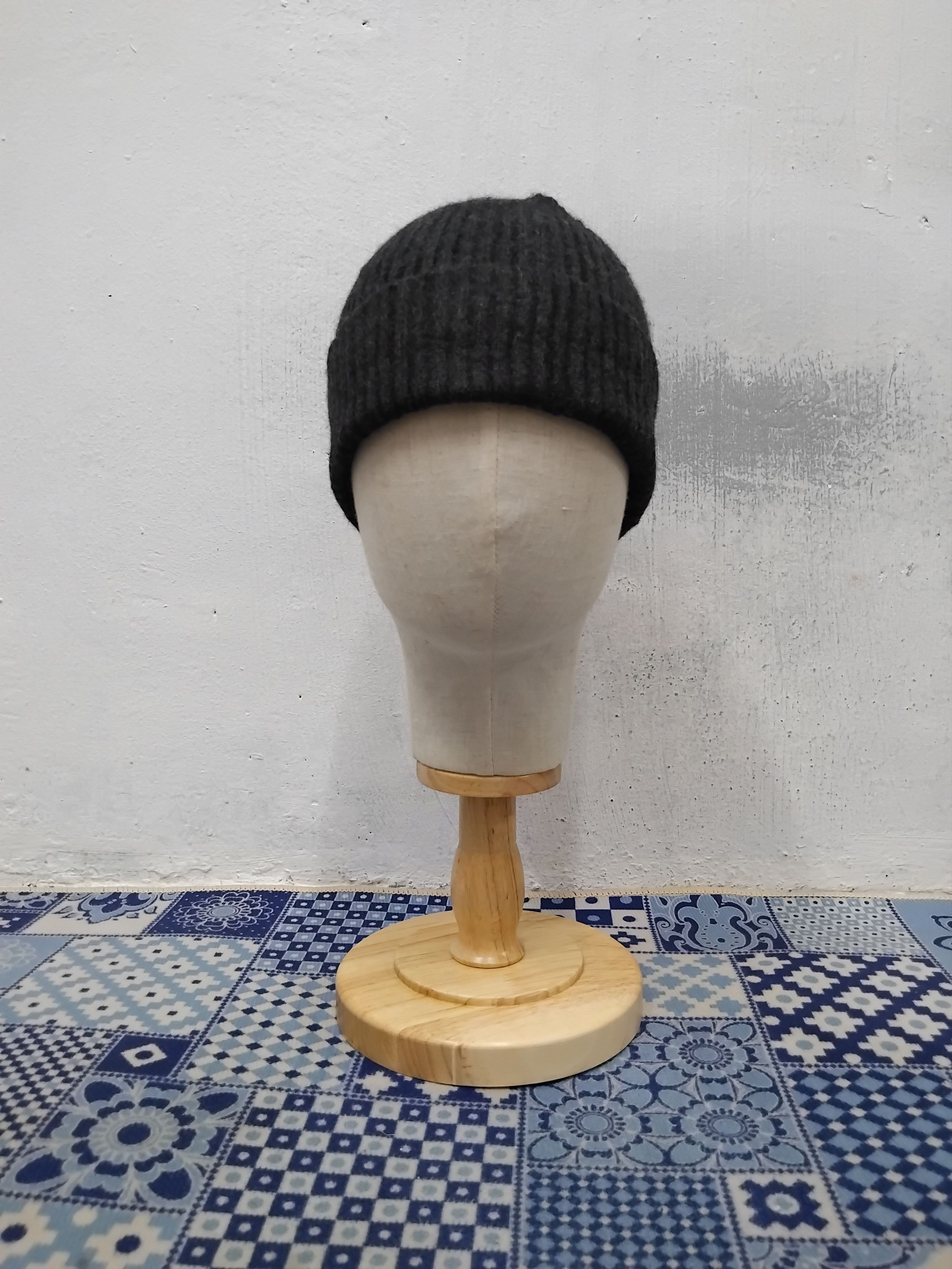 Japanese Brand 💥Uniqlo dark grey Japanese brand beanie Size ONE SIZE - 1 Thumbnail