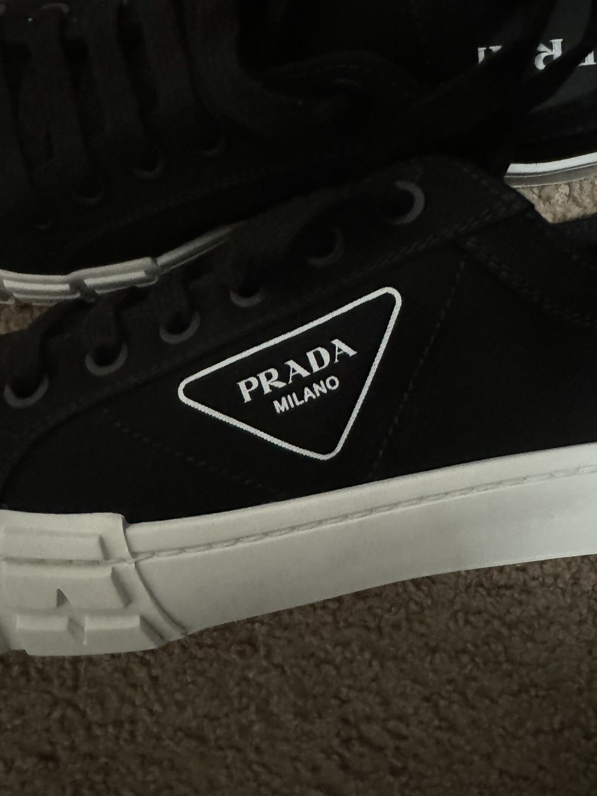 Prada Prada Wheel low-top sneakers with logo Size US 11 / EU 44 - 10 Thumbnail
