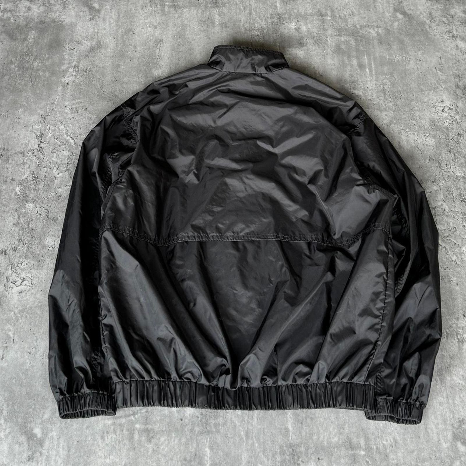 Nike × Nike ACG × Vintage Vintage 90s Nike Tonal Black Windbreaker Technical Jacket Size M / US 6-8 / IT 42-44 - 2 Thumbnail
