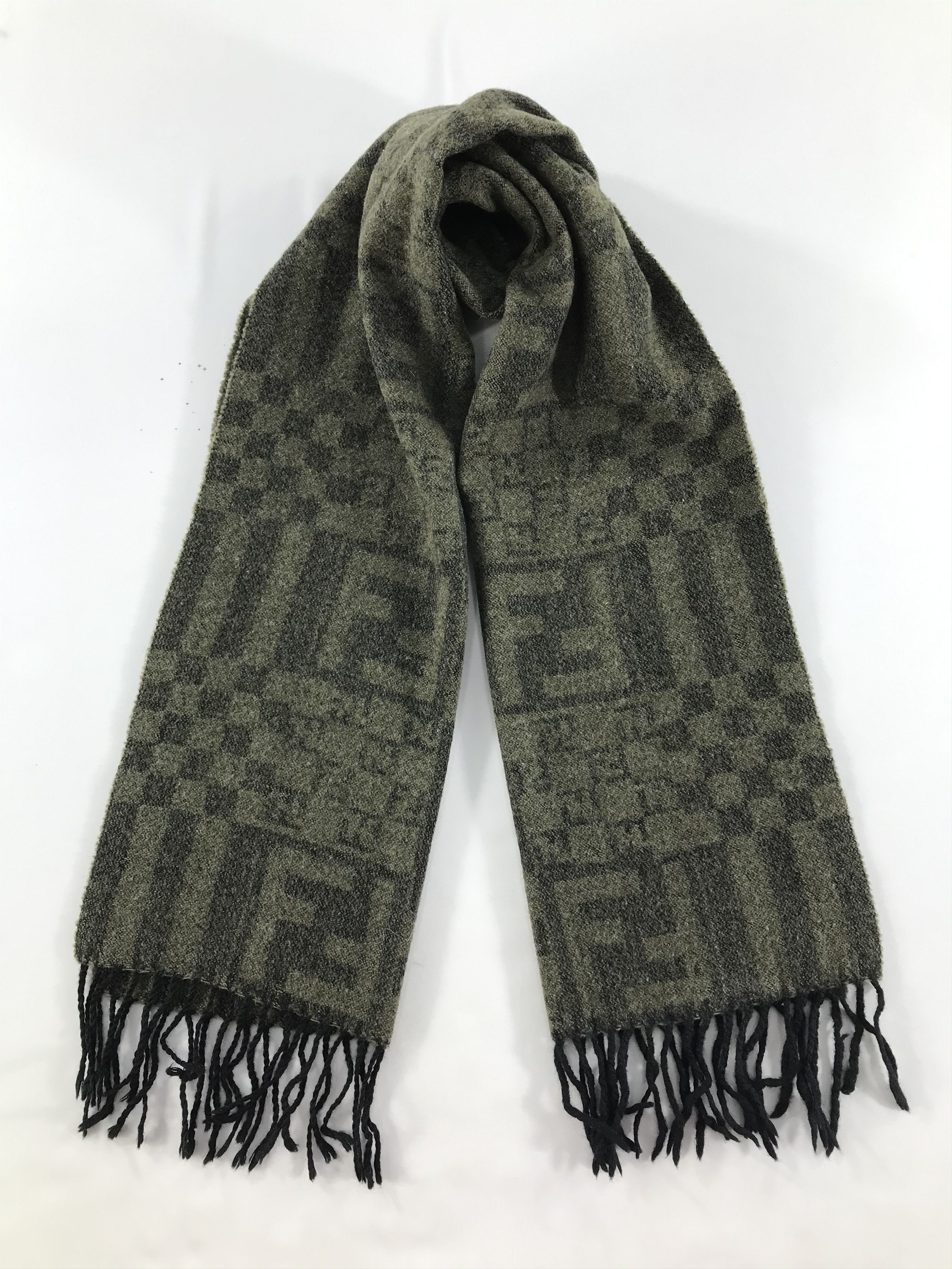Fendi Vintage Fendi Scarf/Muffler/Neckwear MF1013 Size ONE SIZE - 1 Thumbnail
