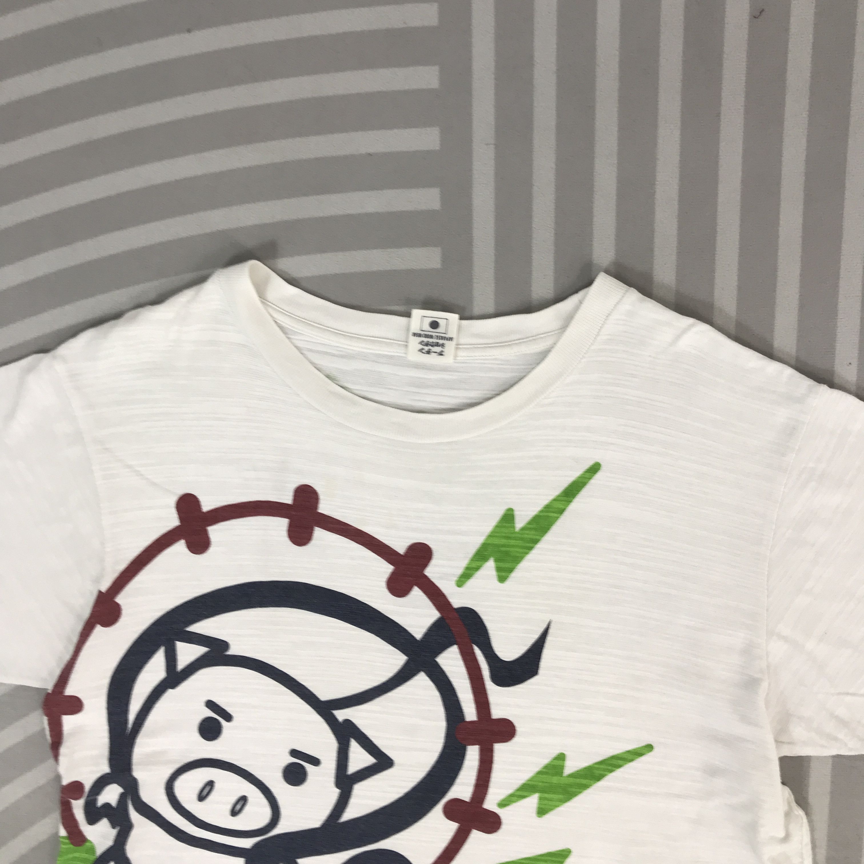 Japanese Brand Vintage Japanese Word Wear Pig Designs T-Shirt Size US L / EU 52-54 / 3 - 2 Thumbnail