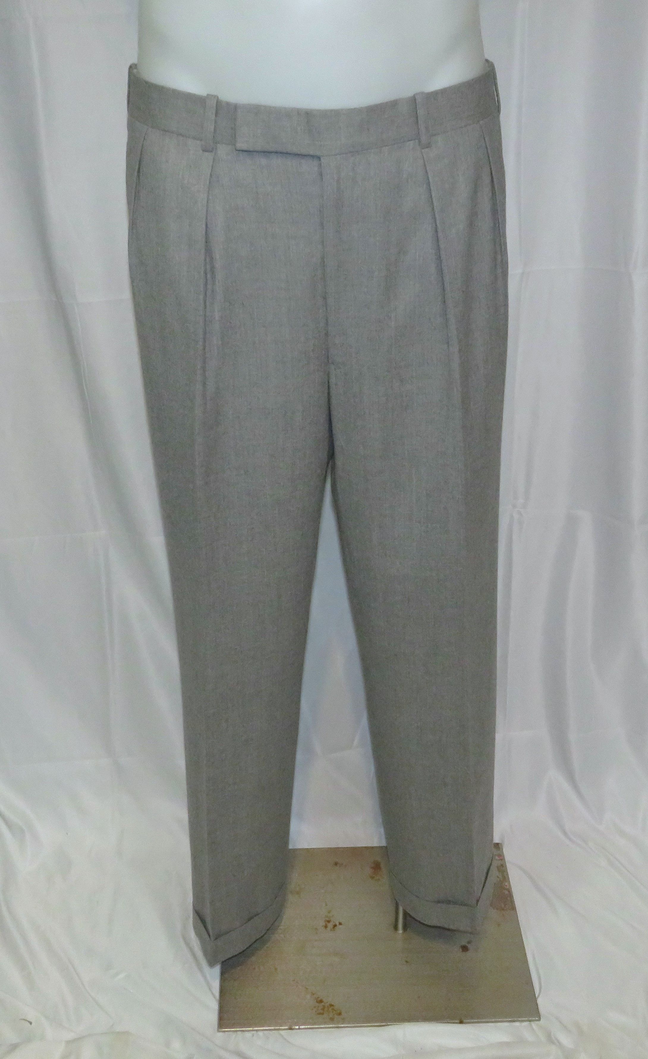 Alan Flusser Pale Gray Solid Flannel Two Button Suit 40L Size 40L - 14 Thumbnail