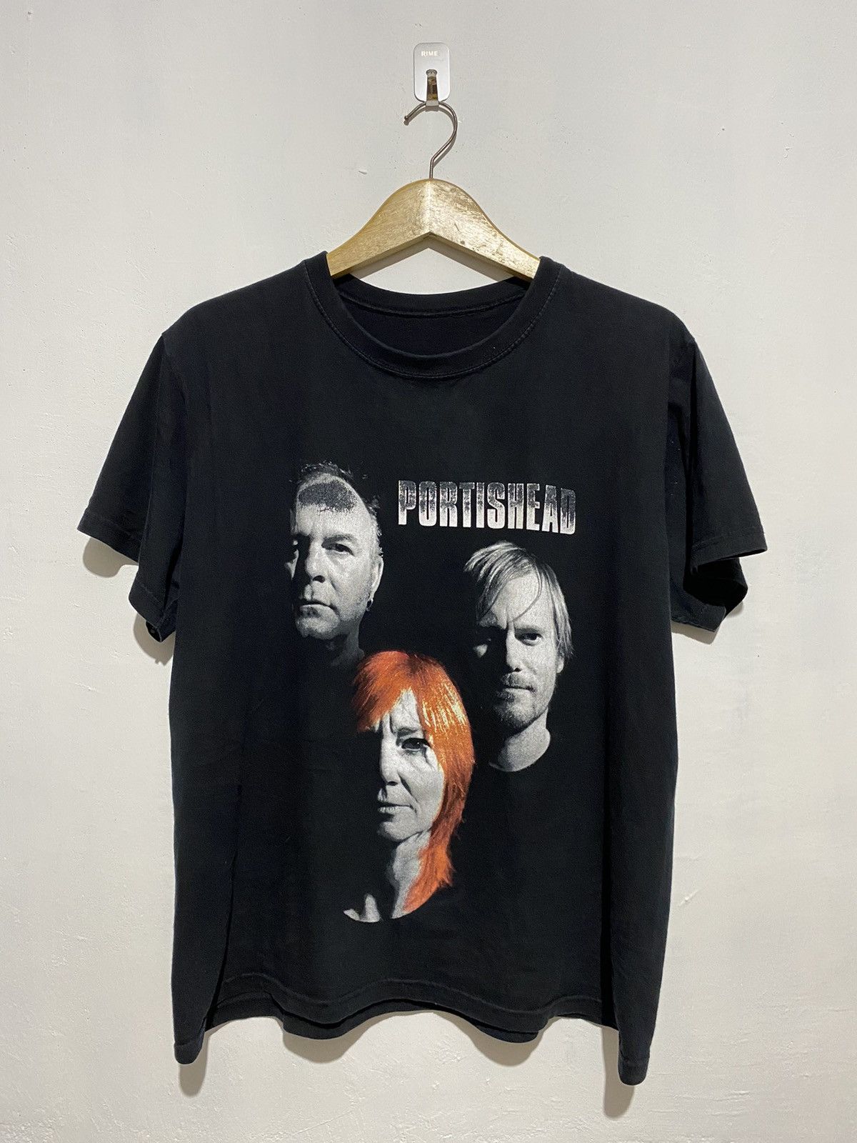 Band Tees Rare portishead personil print Europe t-shirt 2000s Size US L / EU 52-54 / 3 - 1 Thumbnail