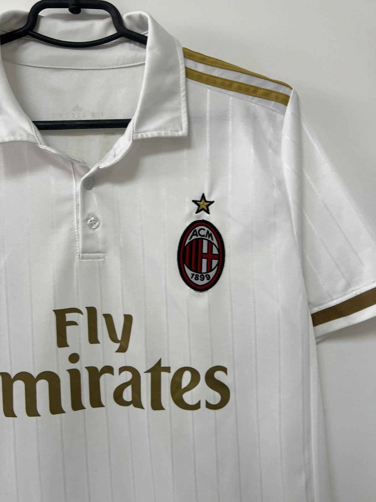 Adidas × Vintage Vintage Ac Milan 2016/17 Away Jersey Adidas Football Shirt S Size US S / EU 44-46 / 1 - 7 Thumbnail