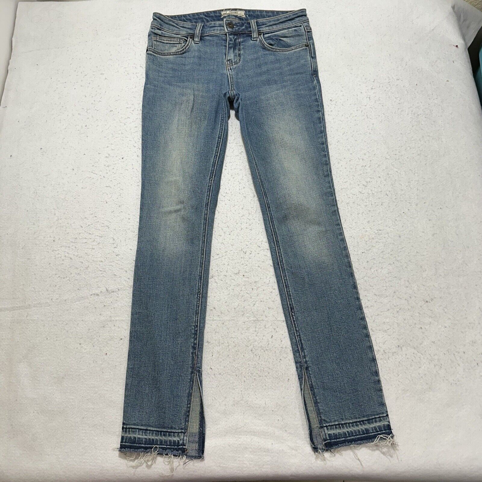 Free People Free People 28x30 Skinny Leg Jeans Ankle Slits Distressed Size 28" / US 6 / IT 42 - 1 Thumbnail