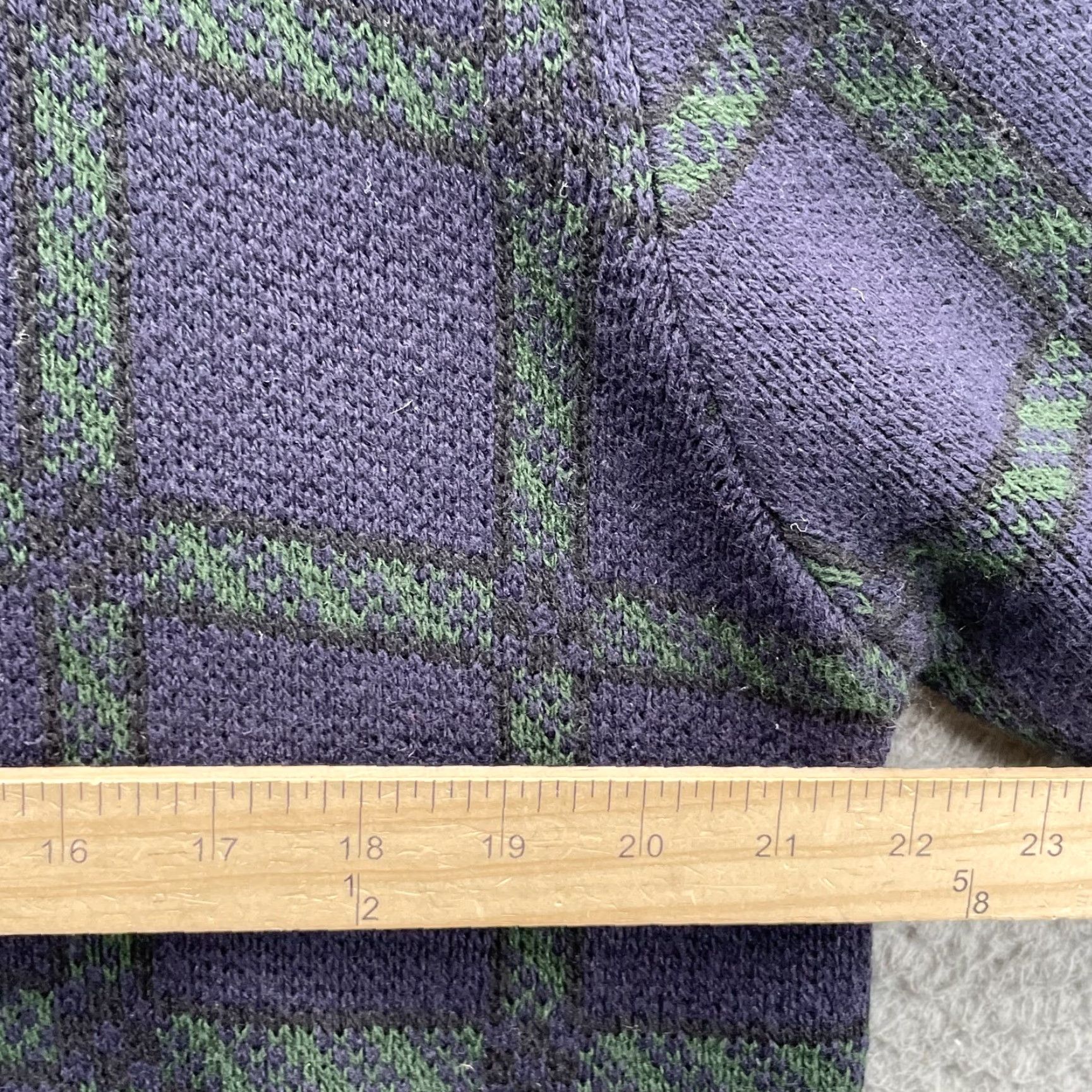 Vintage VINTAGE Classic Elements Cardigan Unisex Adults Large Plaid 90s Preppy Academia Blue Knit Chunky Oversized Button Embroidered Long Sleeve Round Neck Size L / US 10 / IT 46 - 5 Thumbnail