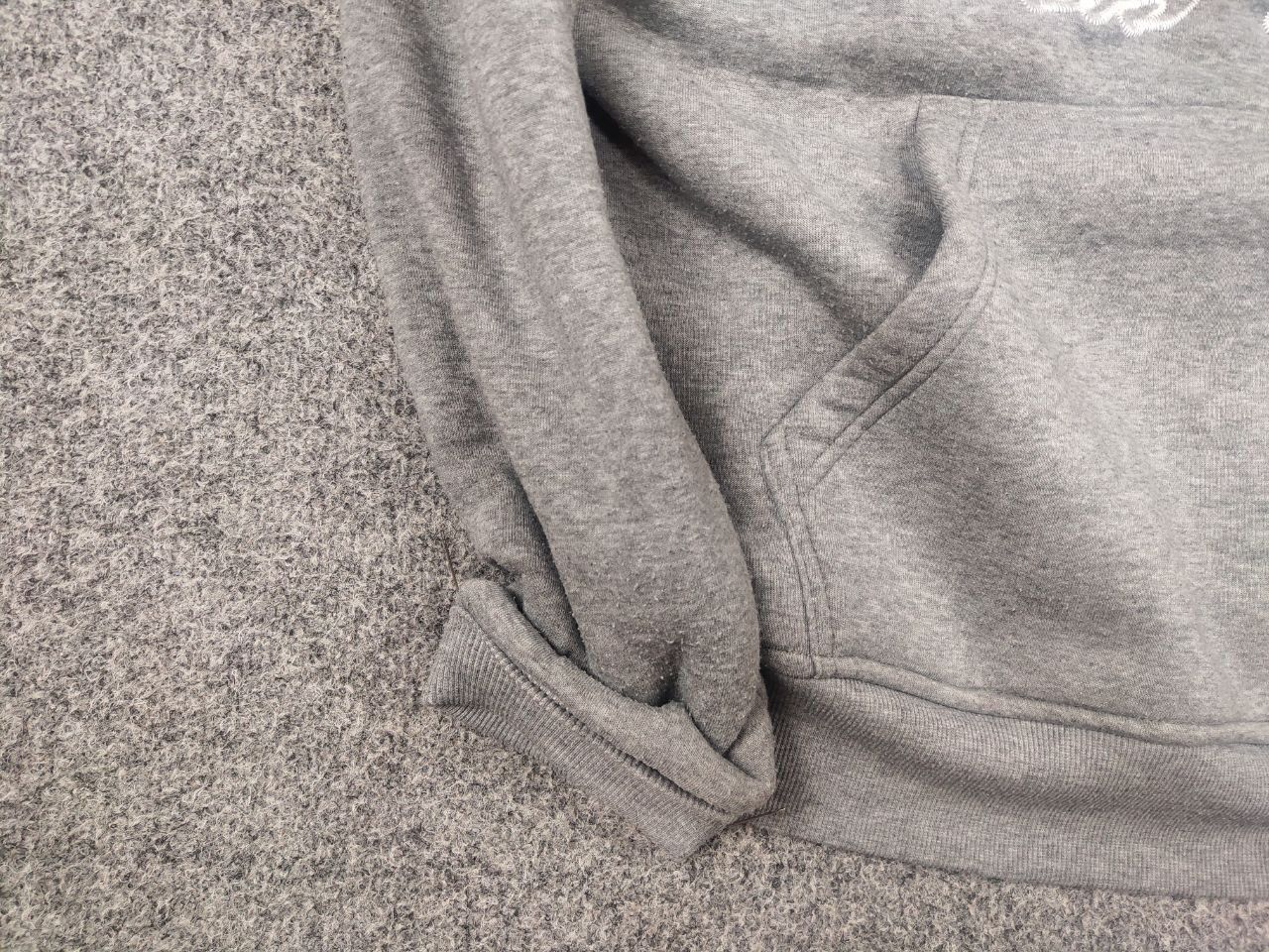 Vintage Vintage Porsche Polo Team La martina Logo Gray Hoodie Y2K Size US L / EU 52-54 / 3 - 7 Thumbnail