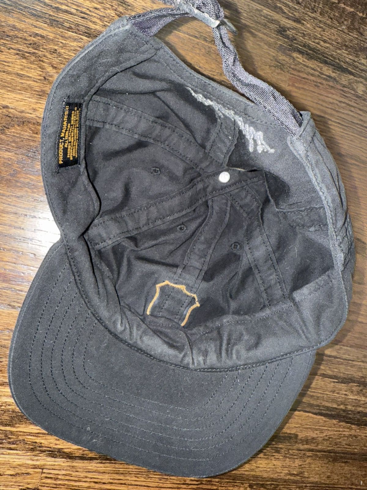 Maharishi × Travis Scott Travis Scott X Maharishi Badge Rodeo Tour Hat 2016 Dad Hat Size ONE SIZE - 3 Thumbnail