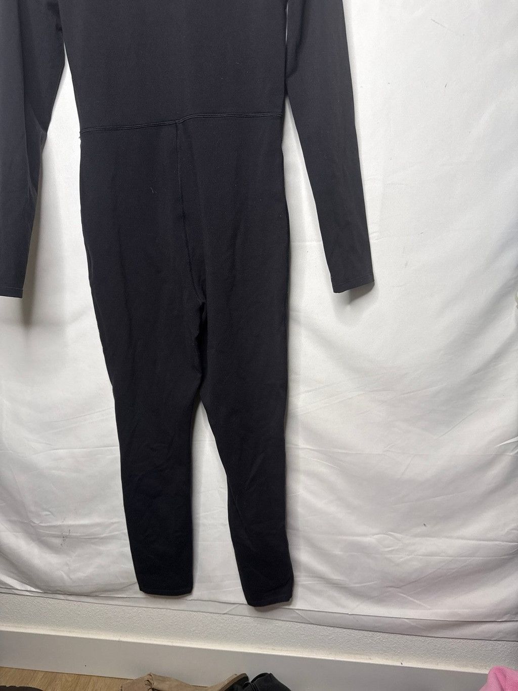 The Unbranded Brand Aritizia Wilfred Free black long sleeve jumpsuit leotard Lg Size 30" / US 8 / IT 44 - 6 Thumbnail