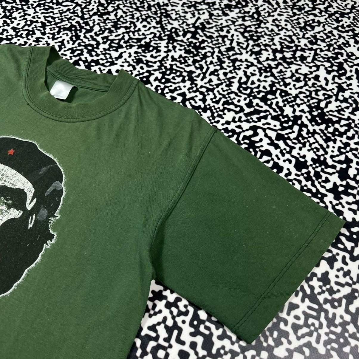 Hanes Vintage Y2K Che Guevara Band Revolution Rage Style T-shirt Size US L / EU 52-54 / 3 - 10 Thumbnail